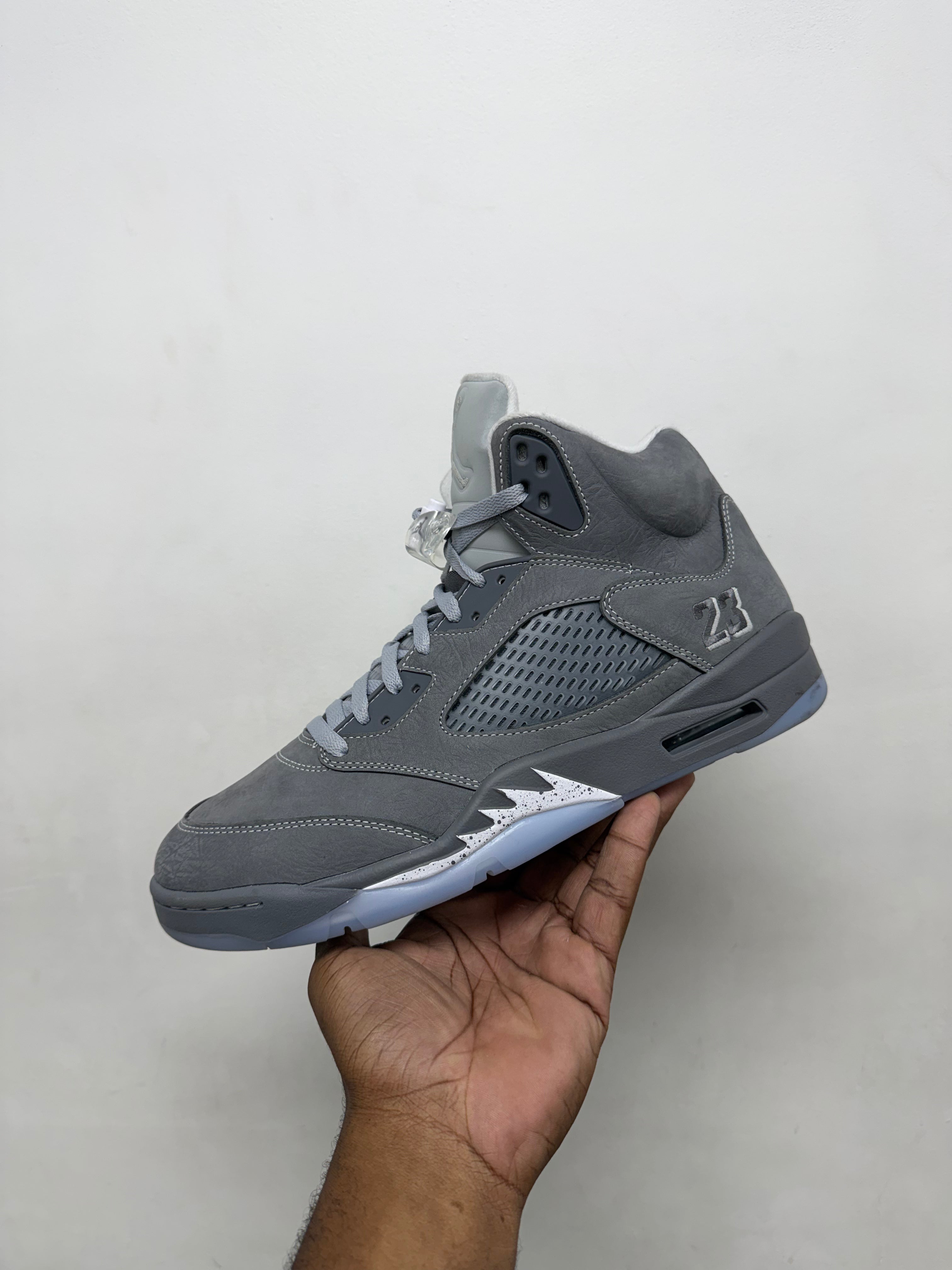 Jordan 5 Wolf Grey Sneakers