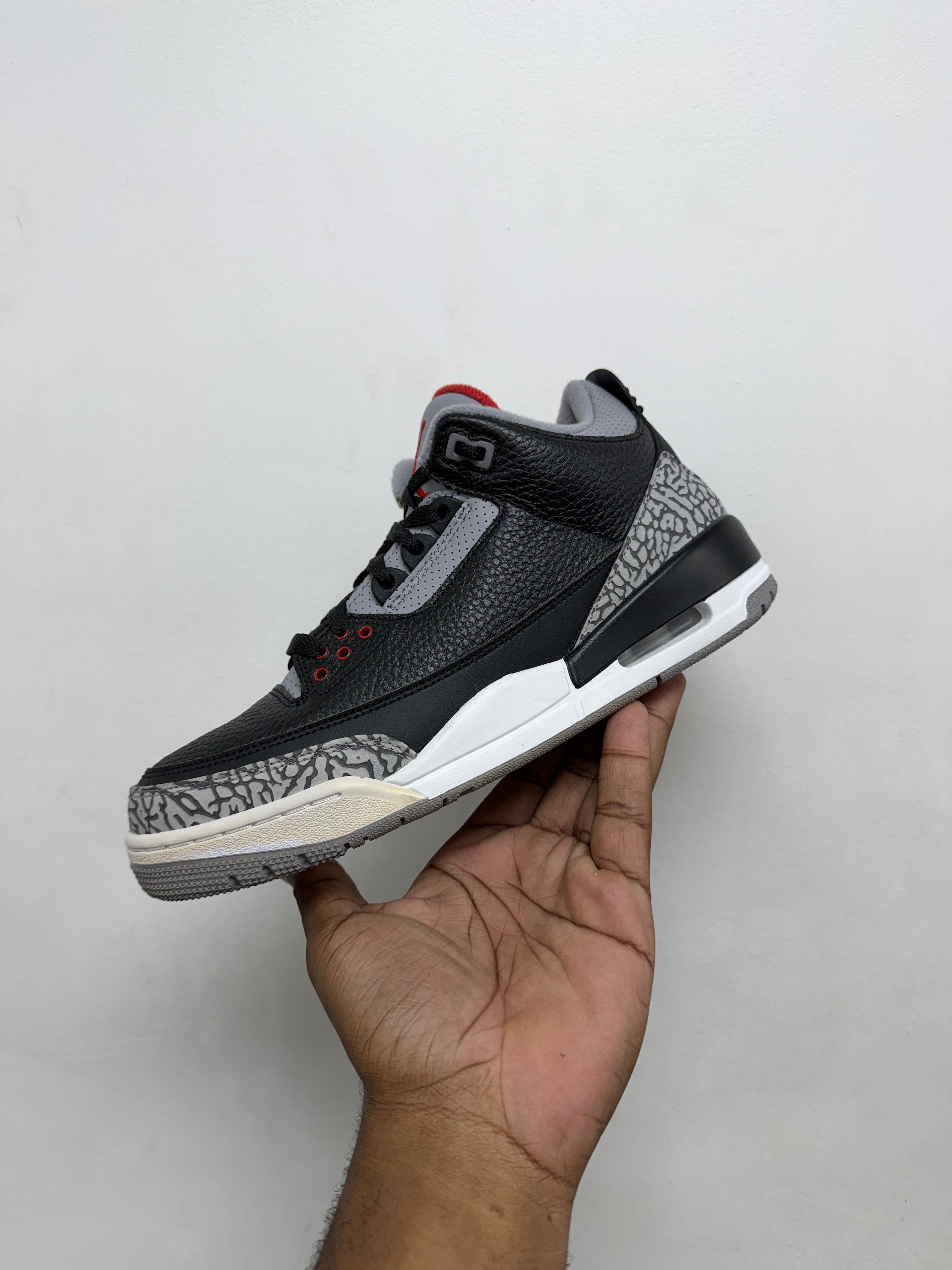 NIke Jordan 3 Black Cement (2018) Sneakers