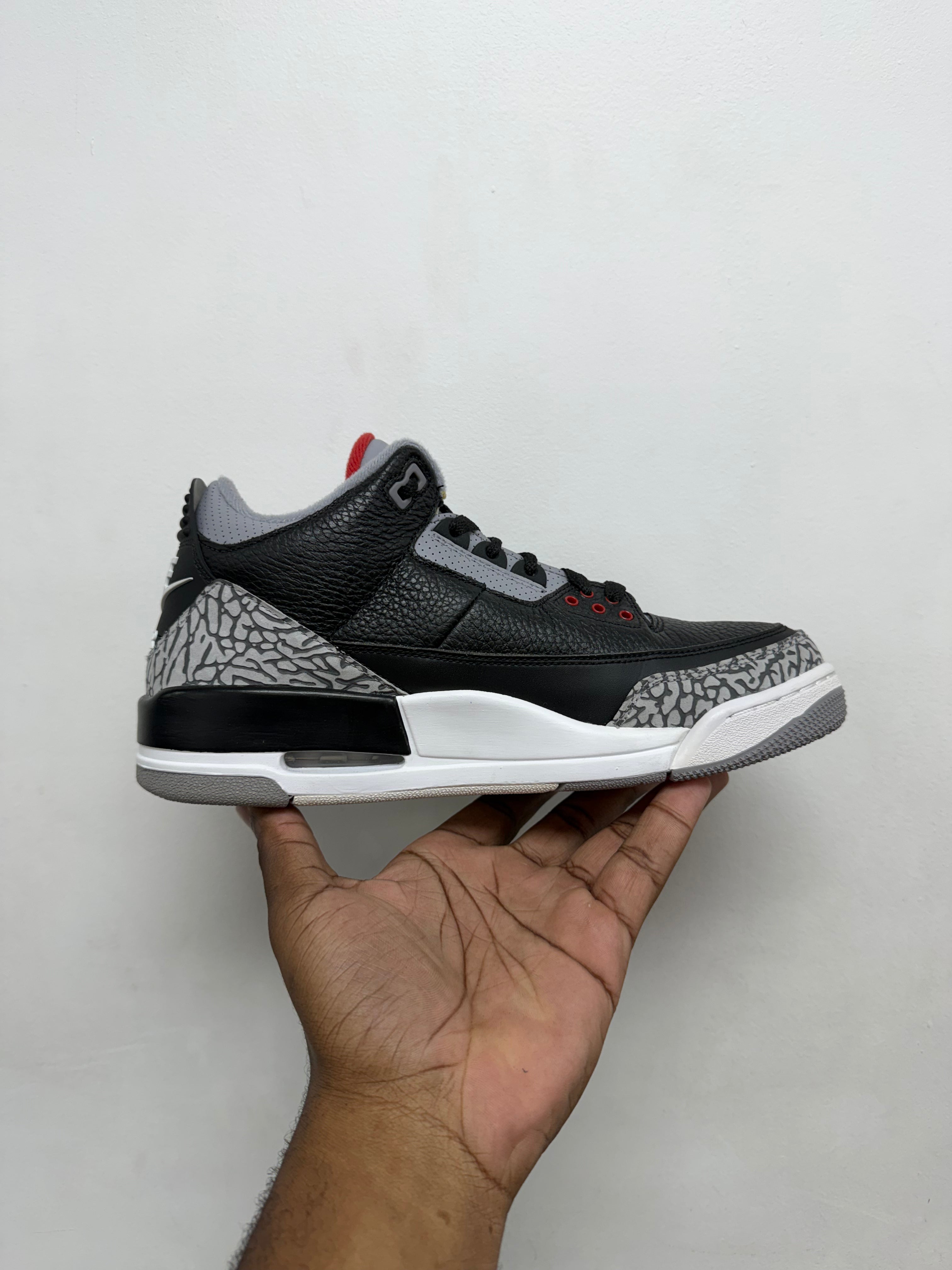 NIke Jordan 3 Black Cement (2018) Sneakers