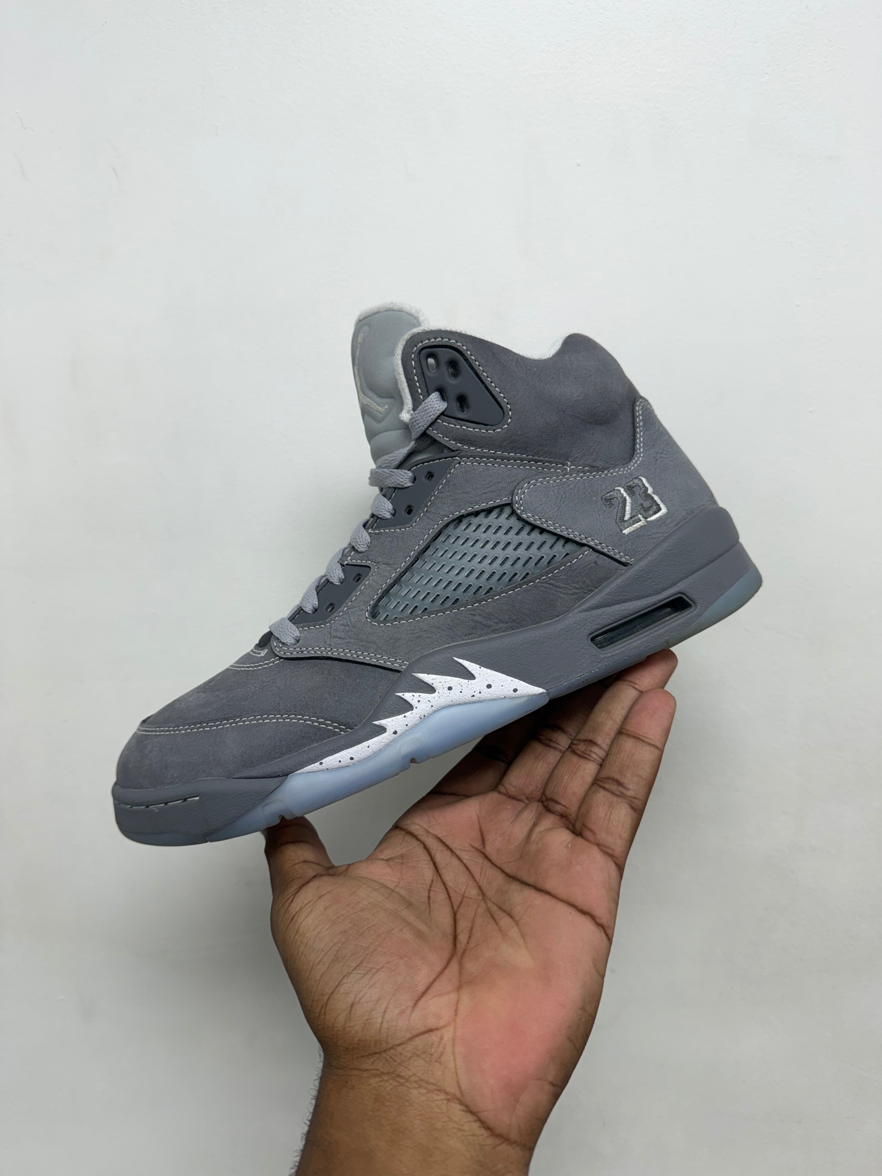 Jordan 5 Wolf Grey Sneakers