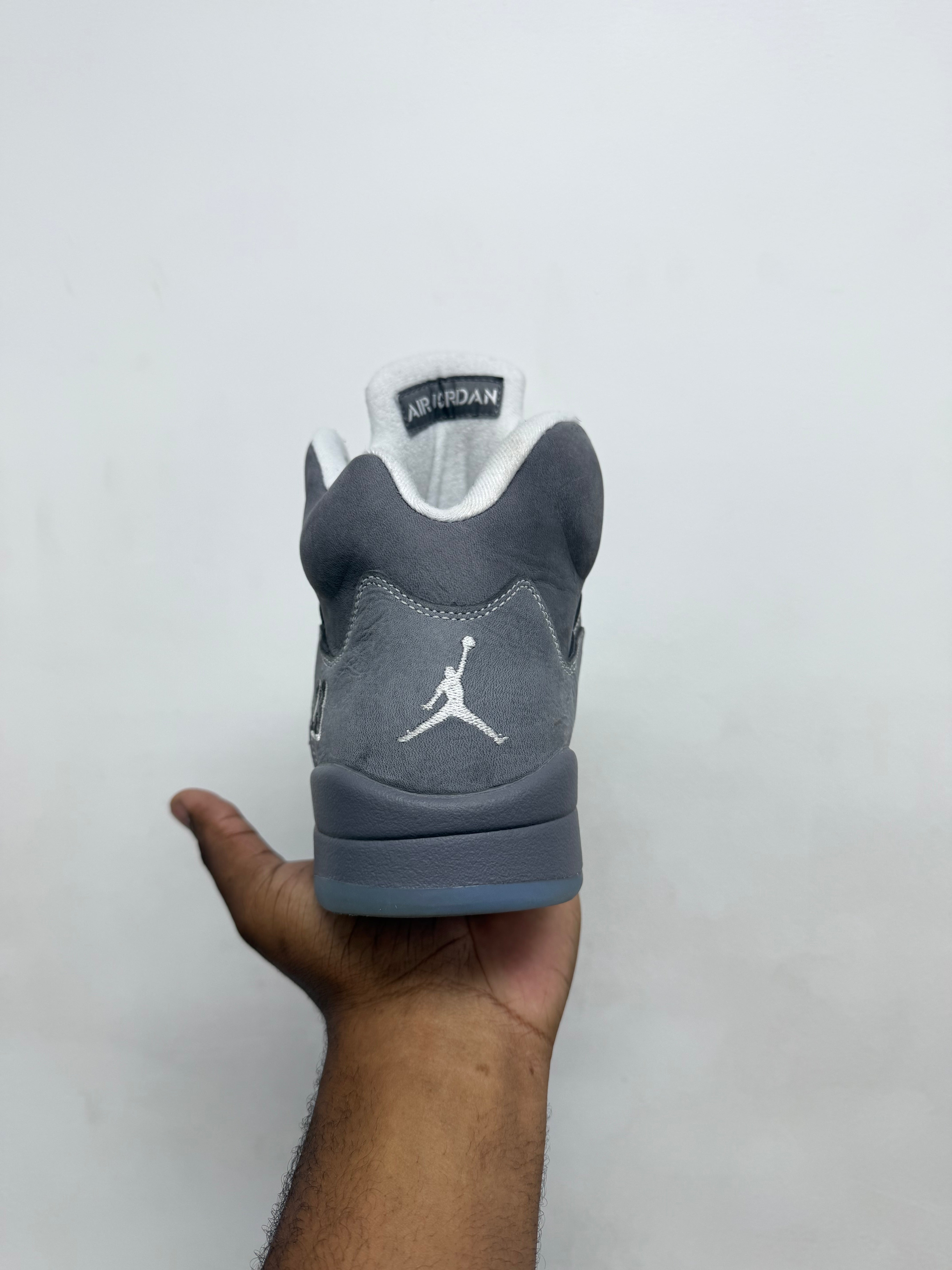 Jordan 5 Wolf Grey Sneakers
