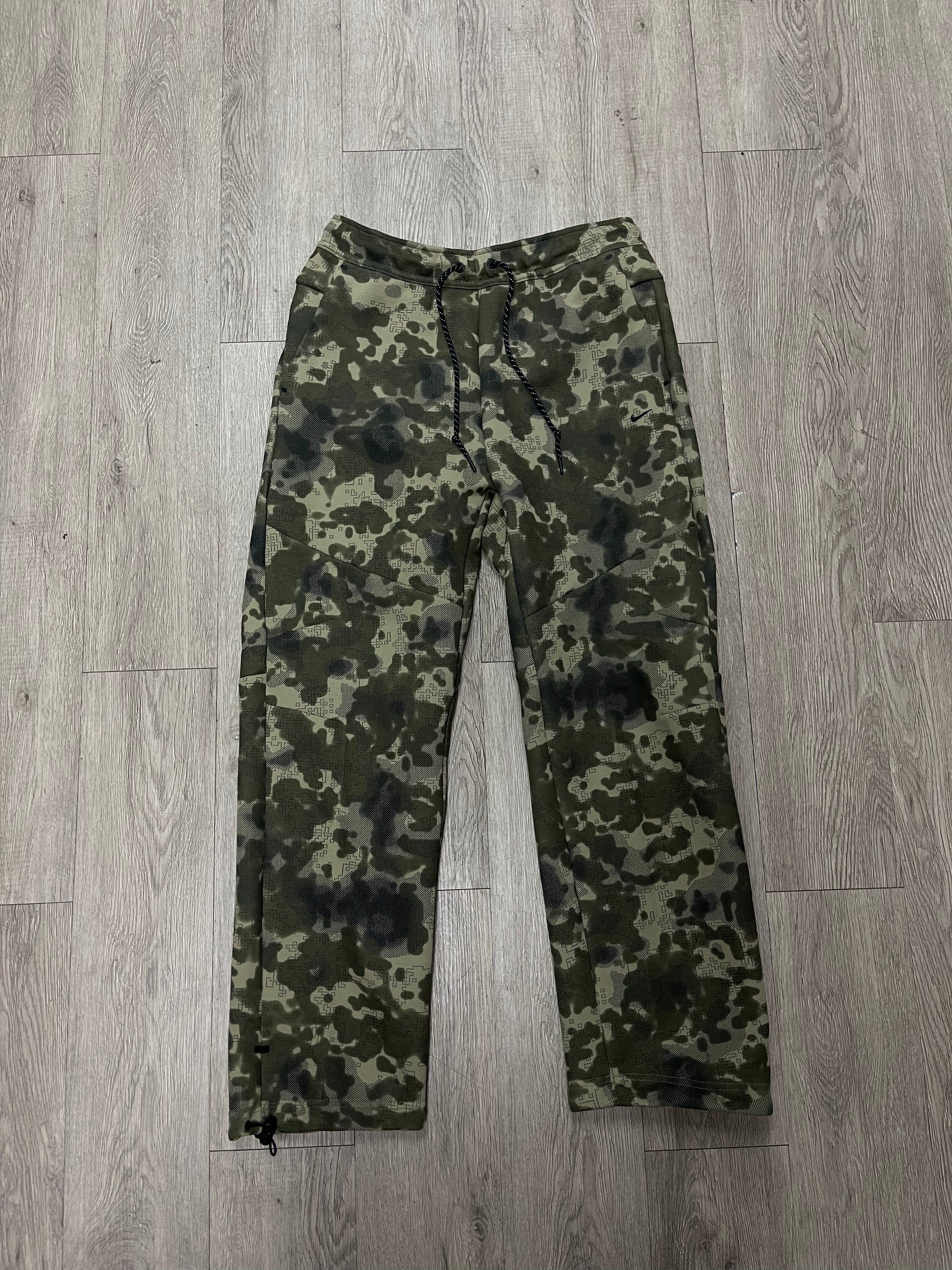 Nike Green Camo Tech Sweats