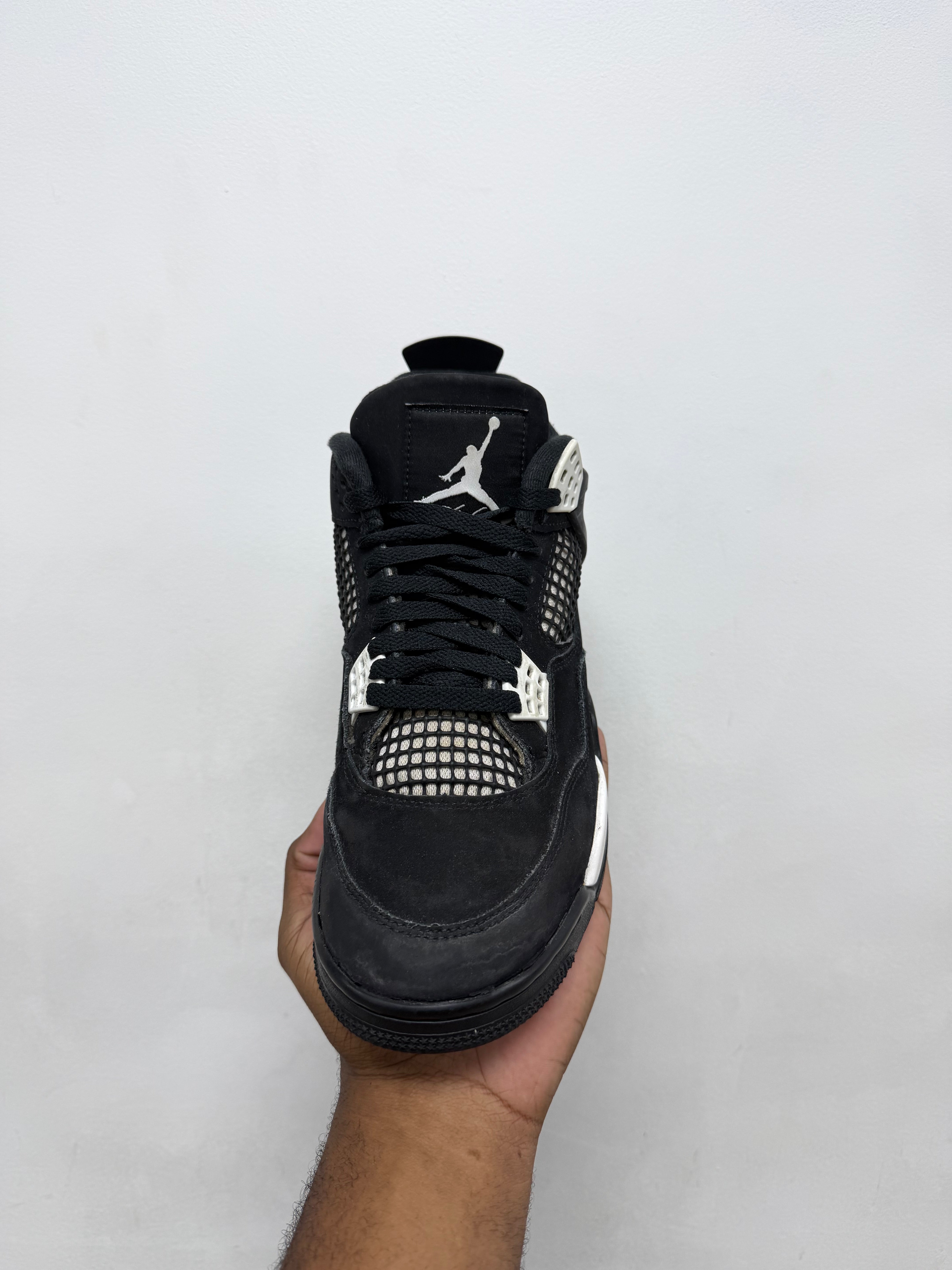 Jordan White Thunder Sneakers