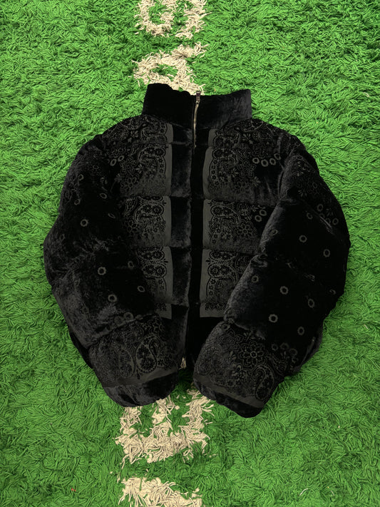 Moncler Female Velour Floral Puffer Jacket Black Used 2