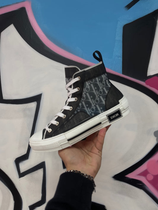 Dior B23 Converse Black White   Used With Box