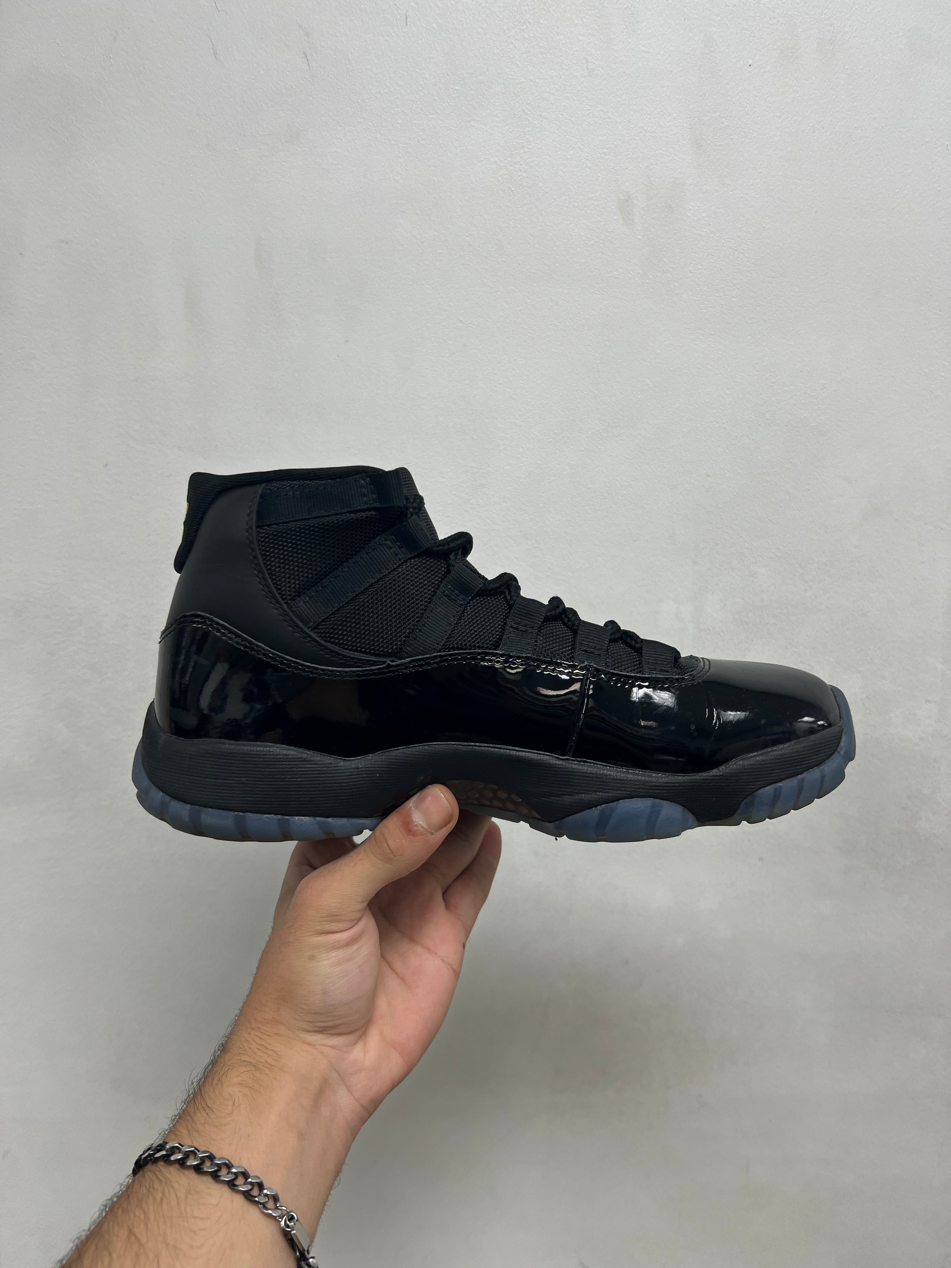 Jordan 11 Gamma Sneakers