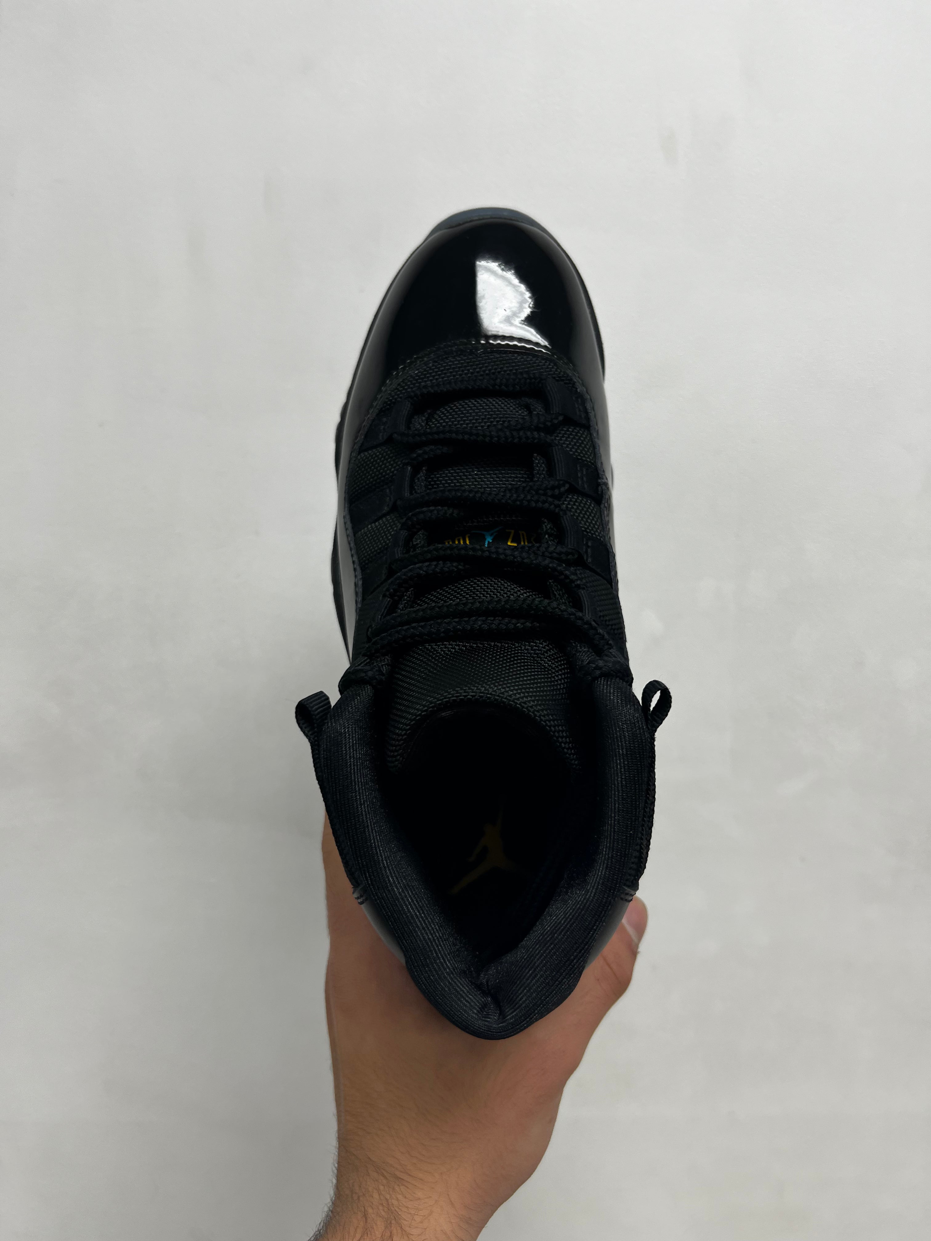 Jordan 11 Gamma Sneakers