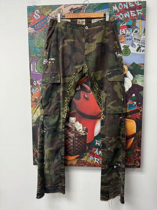 Gallery Dept Camo Paint Splatter Cargo Used 30