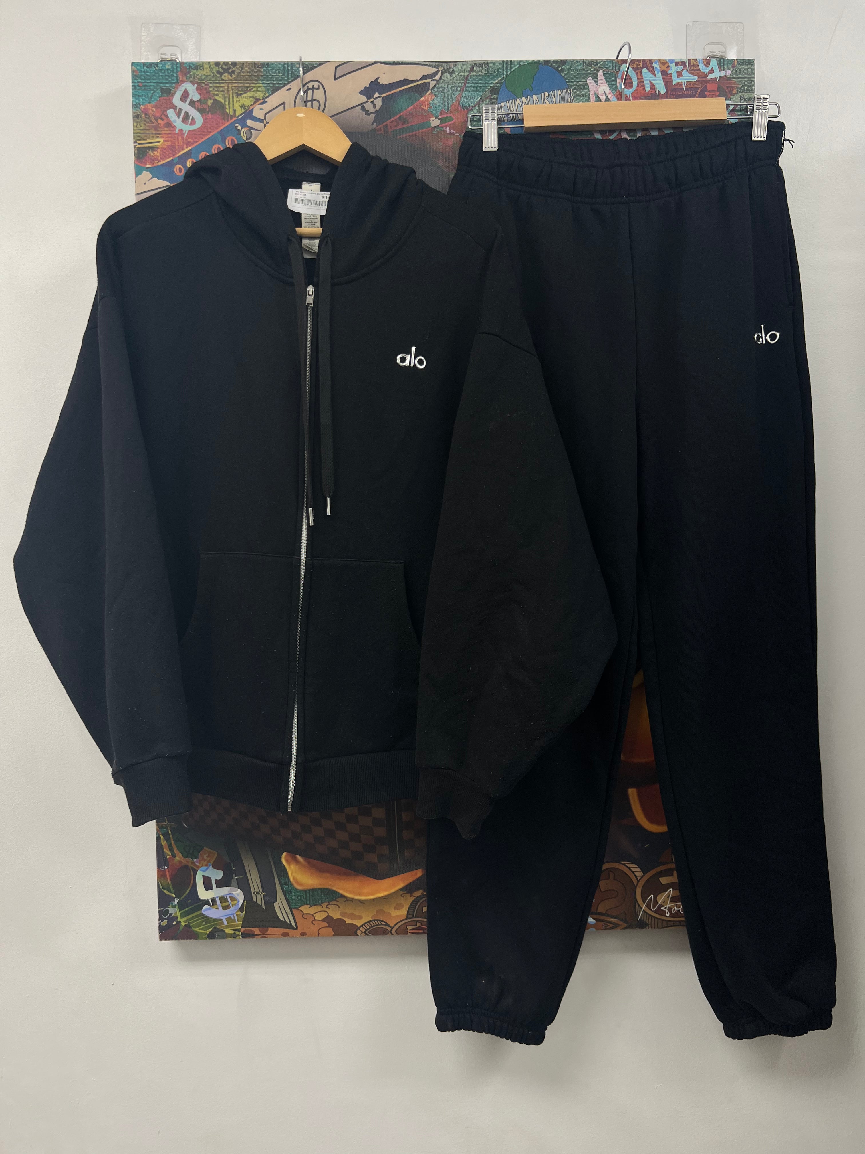 Alo Black Accolade Zip Up Sweatsuit