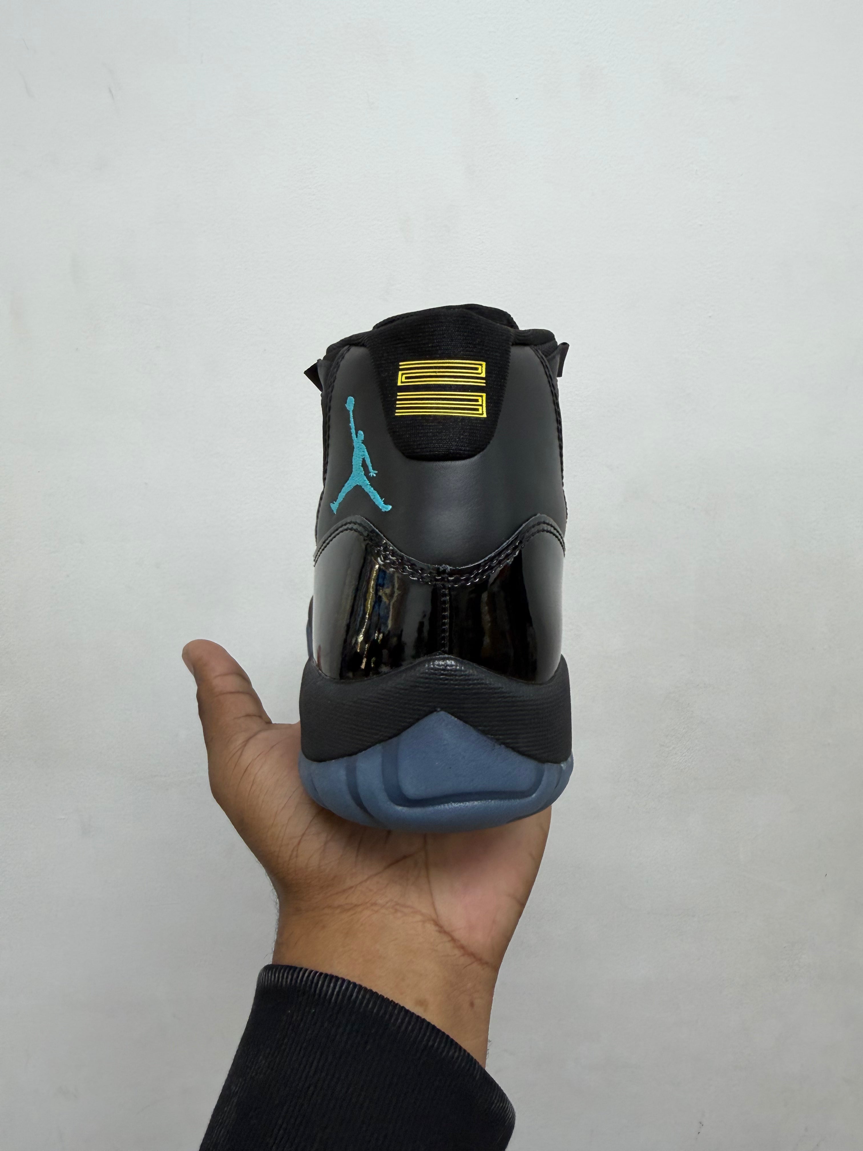 Jordan 11 Gamma Sneakers