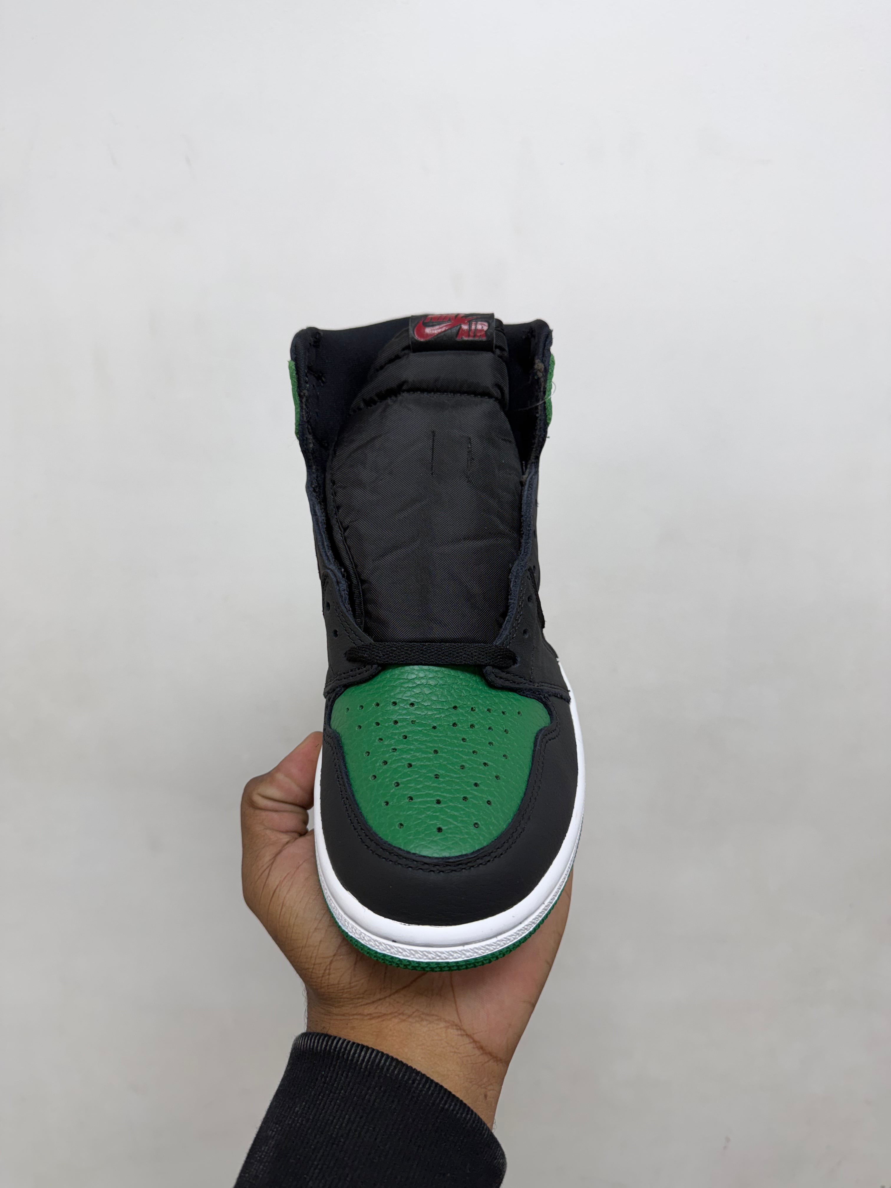 Jordan 1 Pine Green 3.0 Sneakers