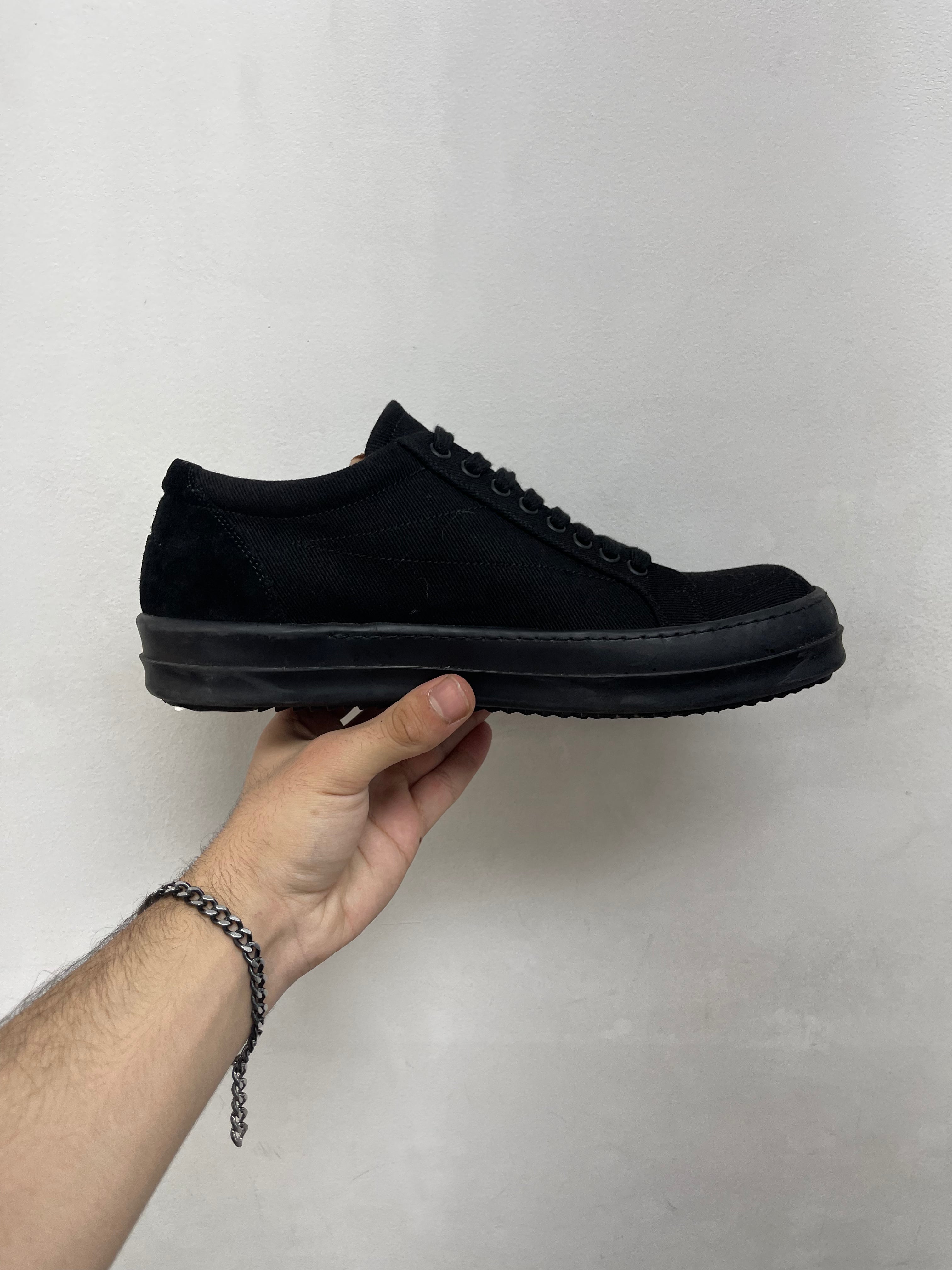 Rick Owens Triple Black Penta Vintage Low Sneakers
