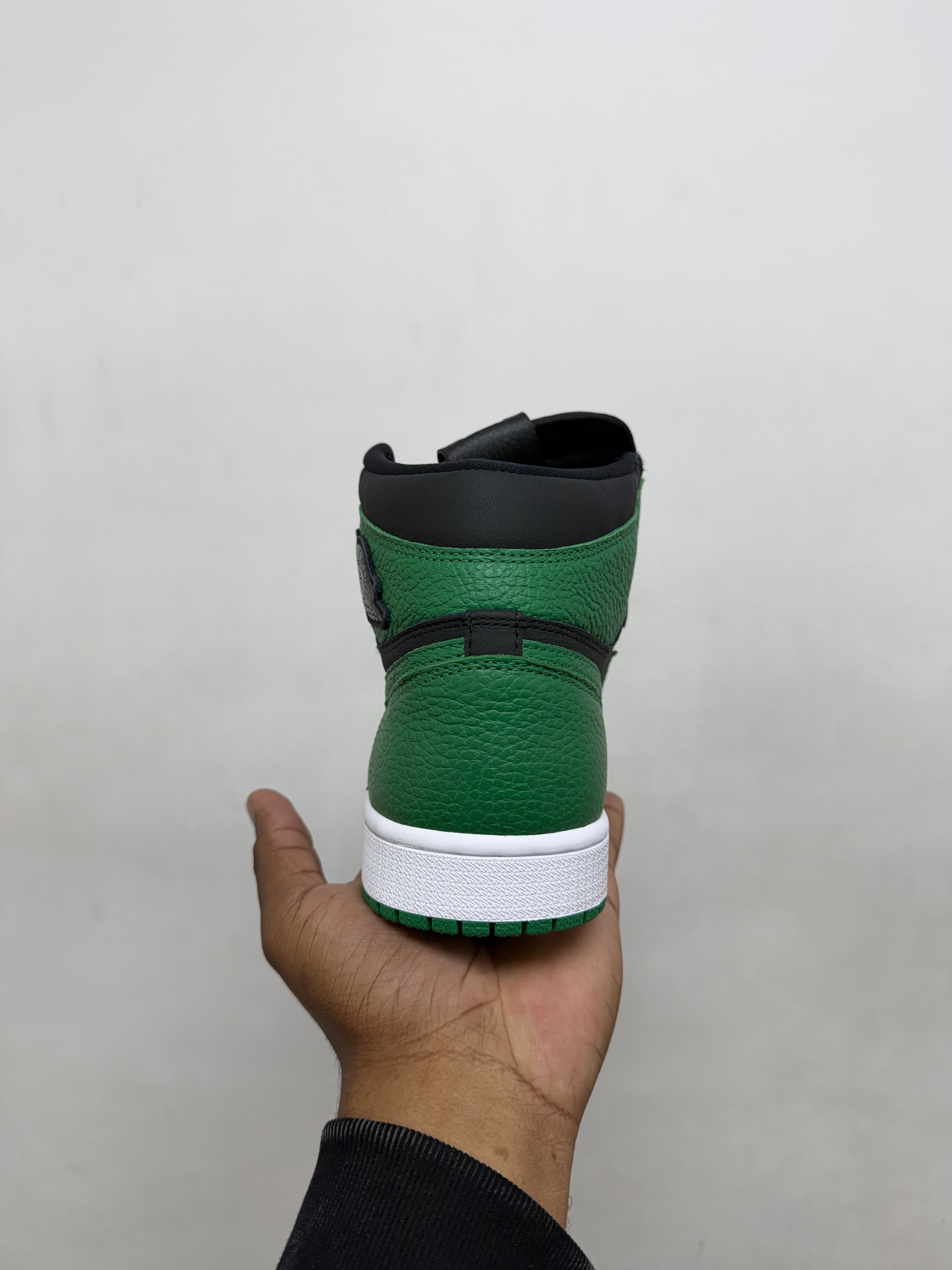 Jordan 1 Pine Green 3.0 Sneakers