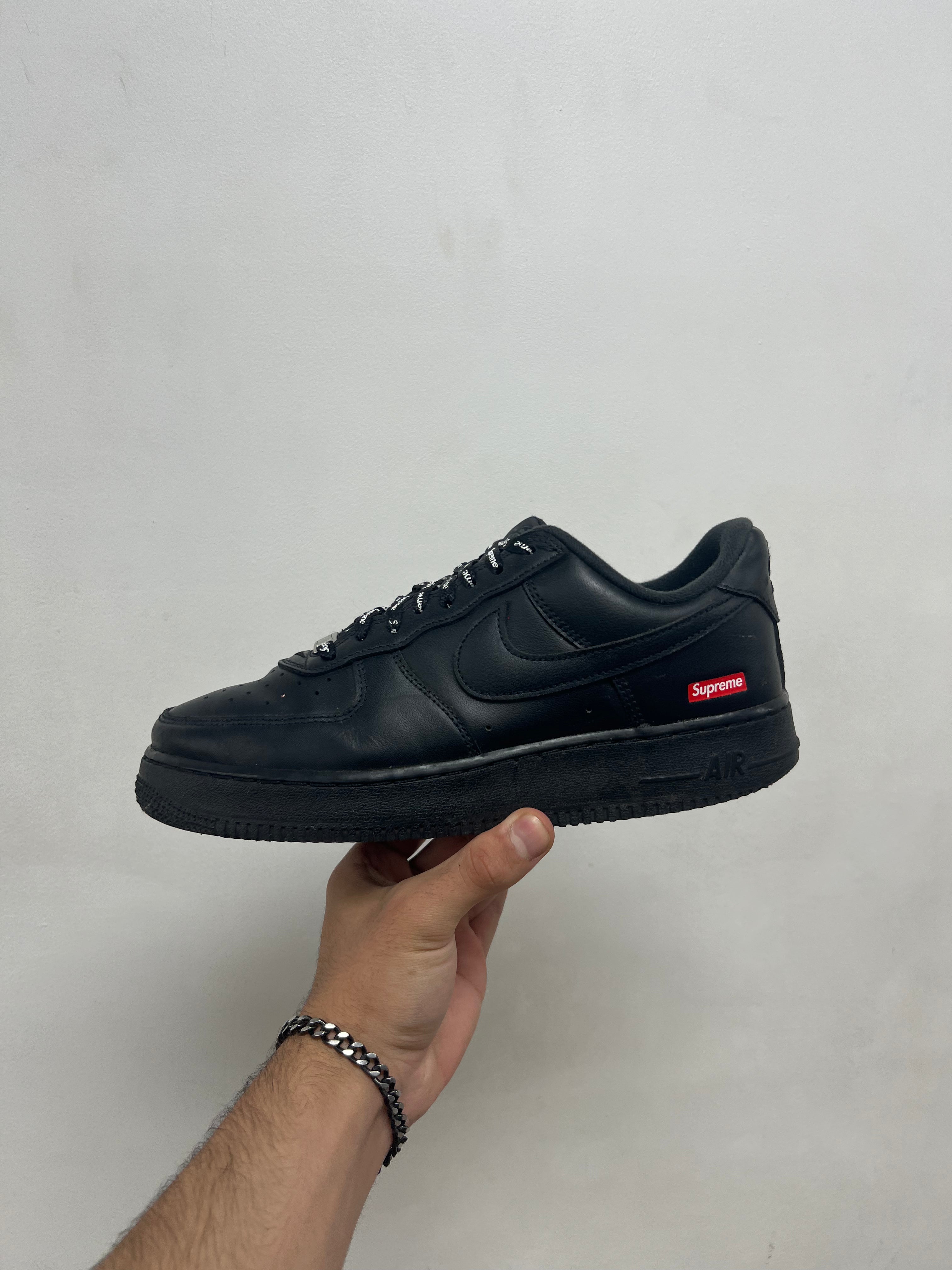 Nike Supreme AF1 Black Sneakers
