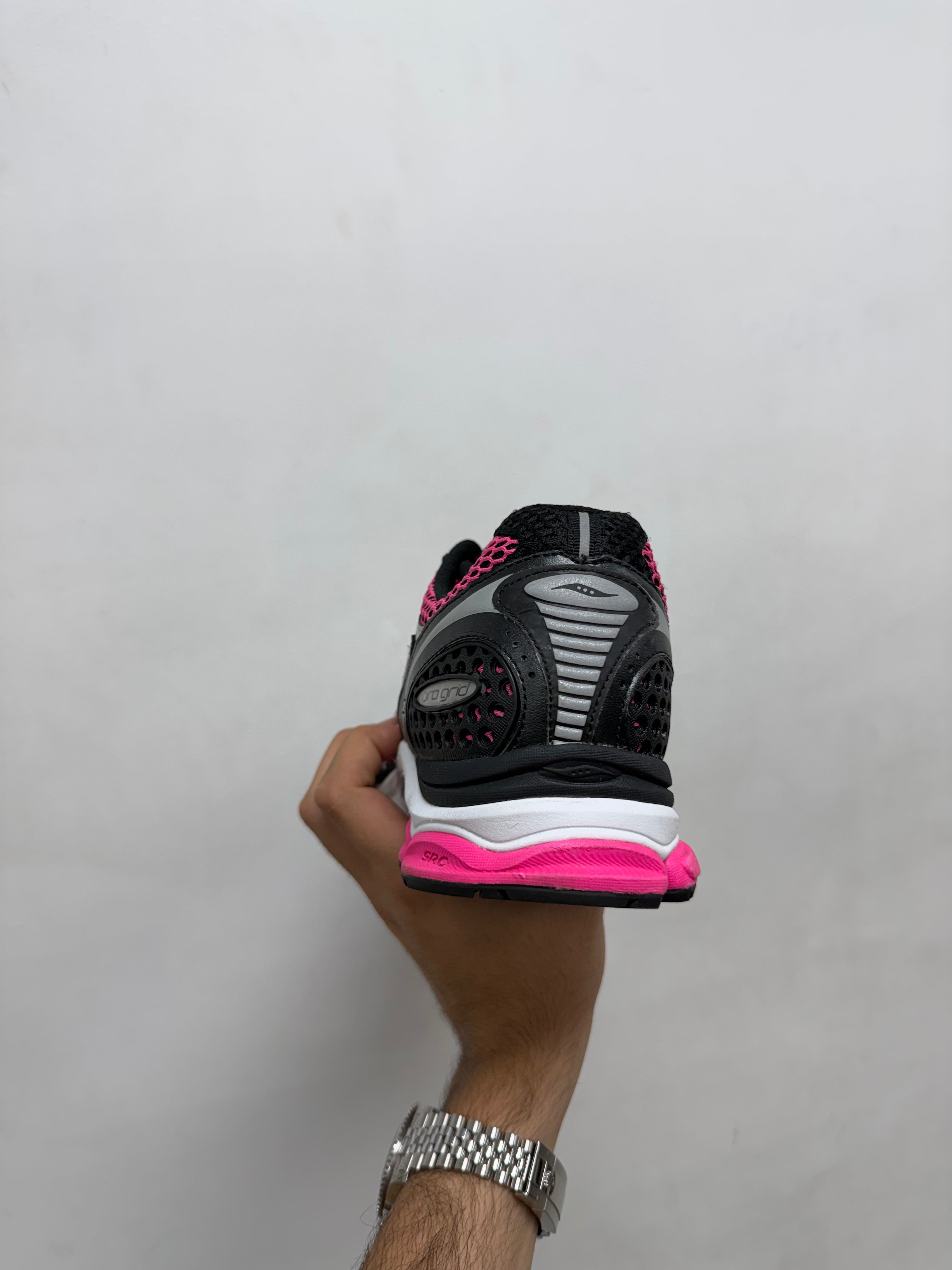 Saucony Black Pink Triumph 4 Sneakers