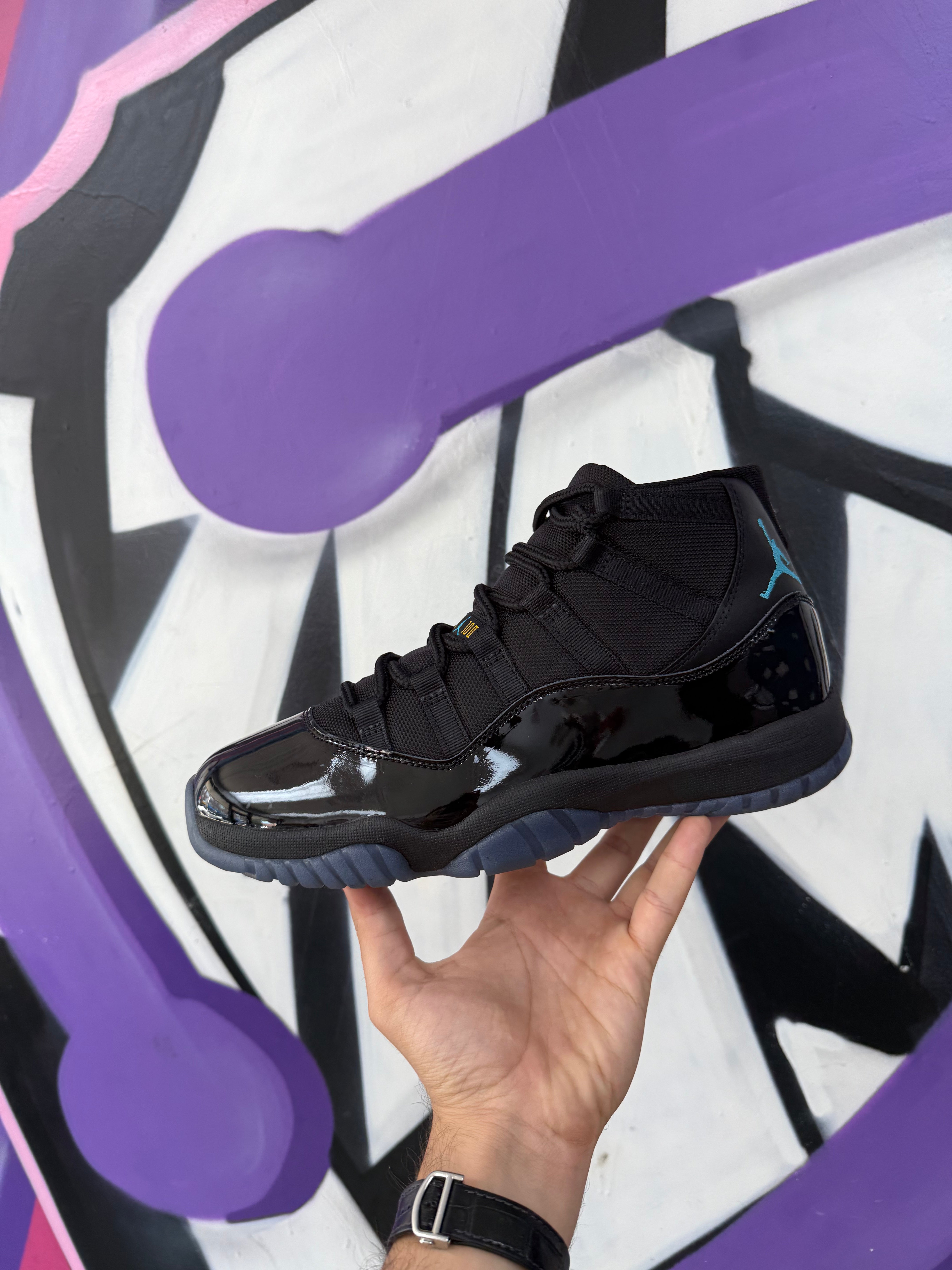 Jordan 11 Gamma Sneakers