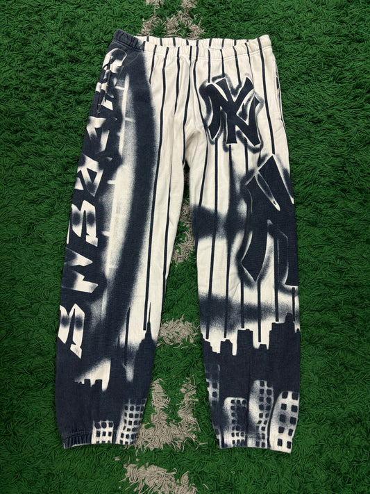 Supreme Yankees Sweats Navy White Used Large N/A