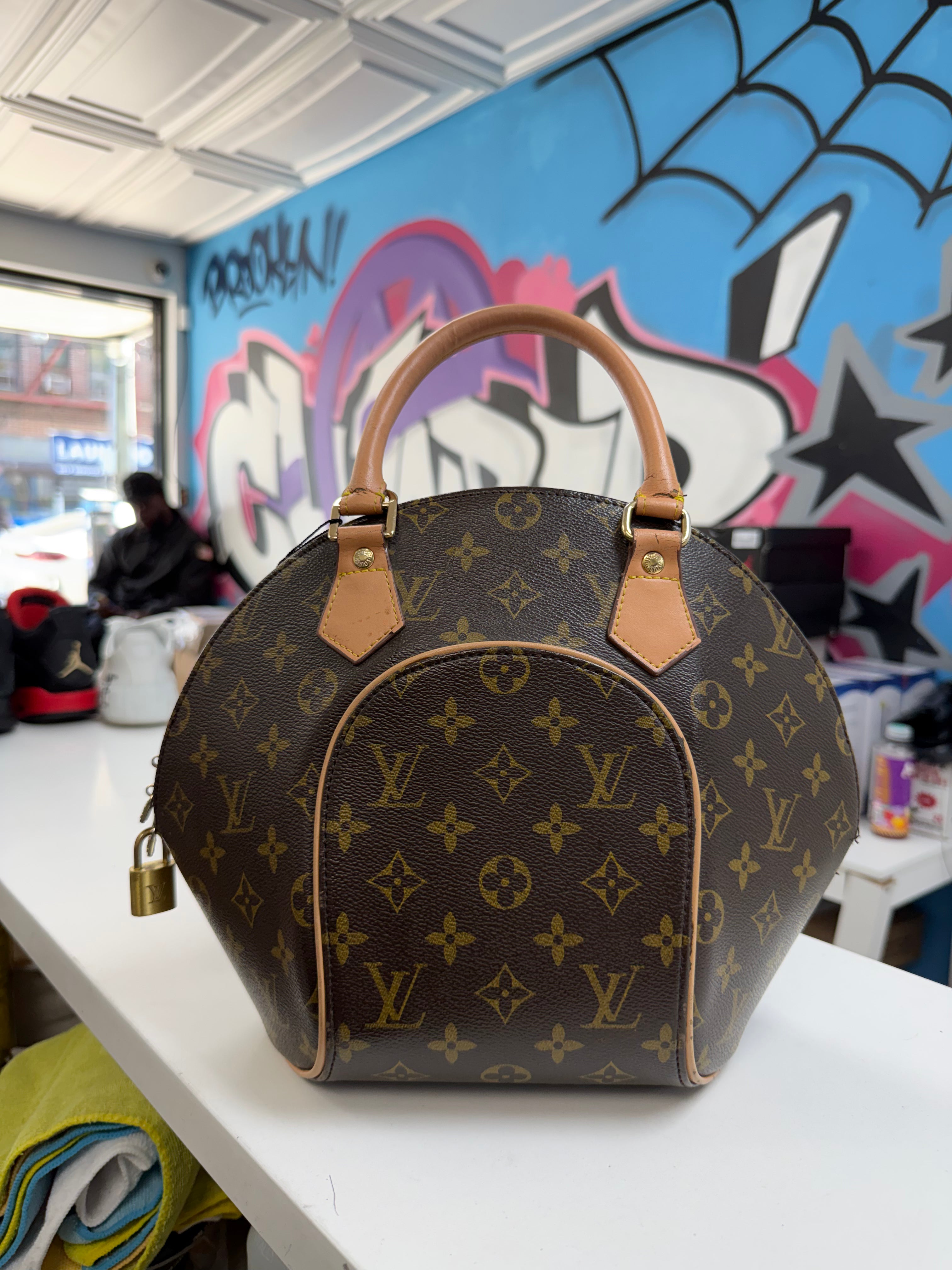 Louis Vuitton Ellipse PM Monogram Bag