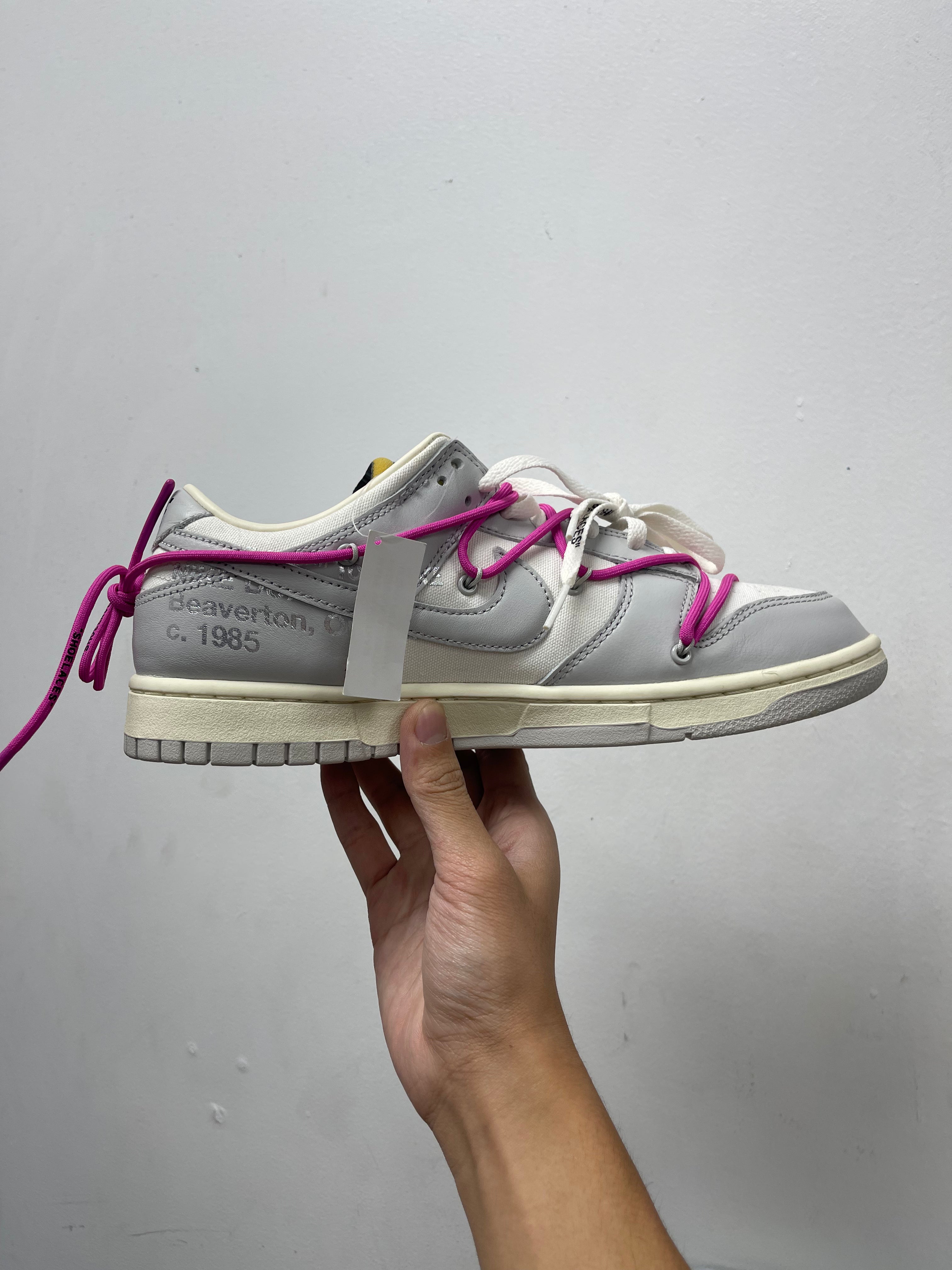 Nike Off White Dunk Low Lot Sneakers