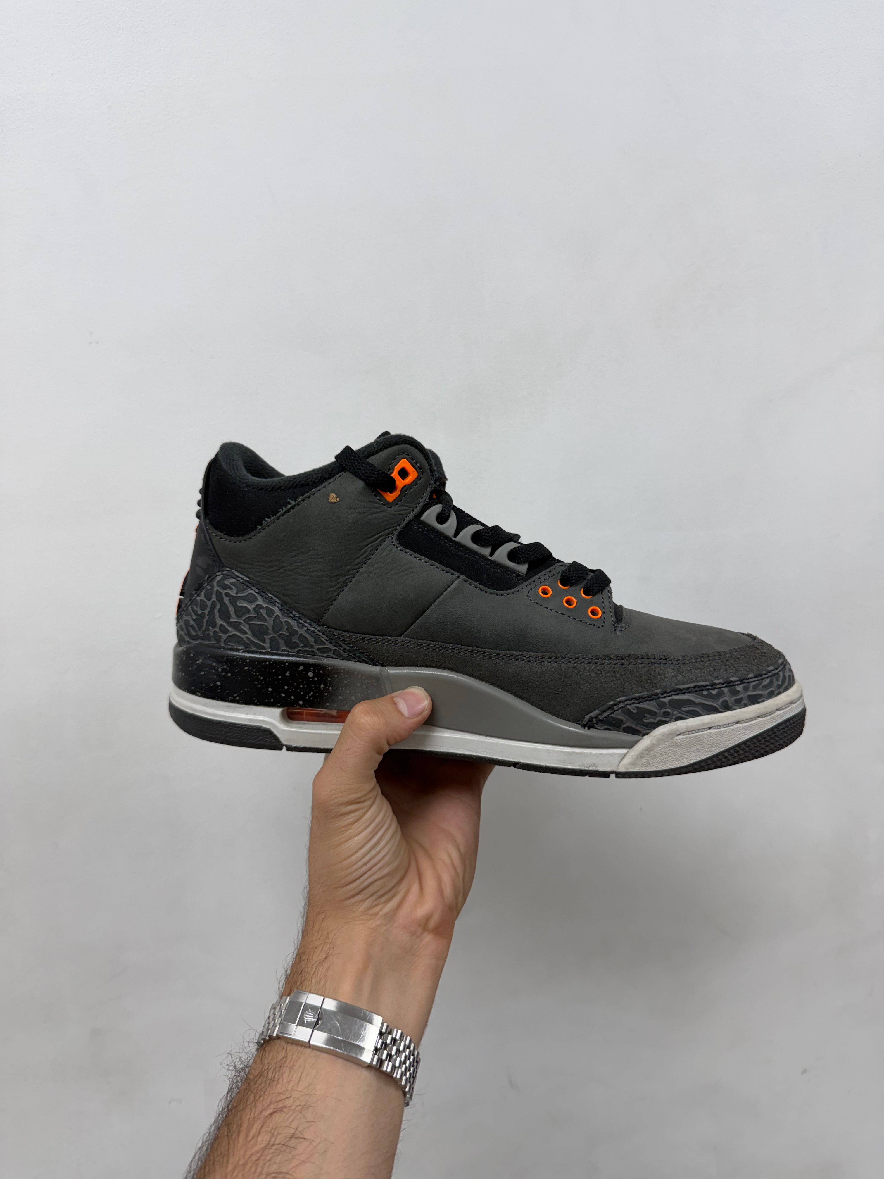 Jordan 3 Fear Sneakers