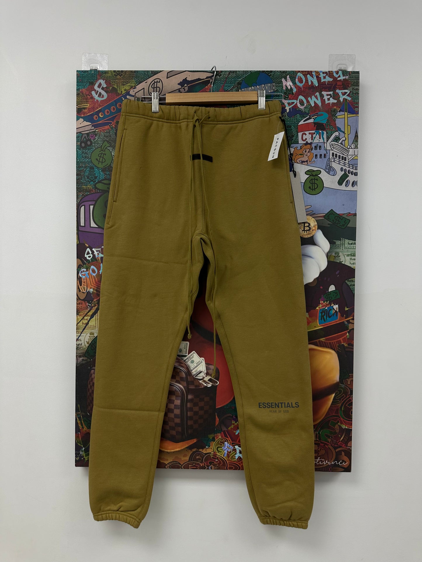 Essentials Sweats Amber New Medium With Tags