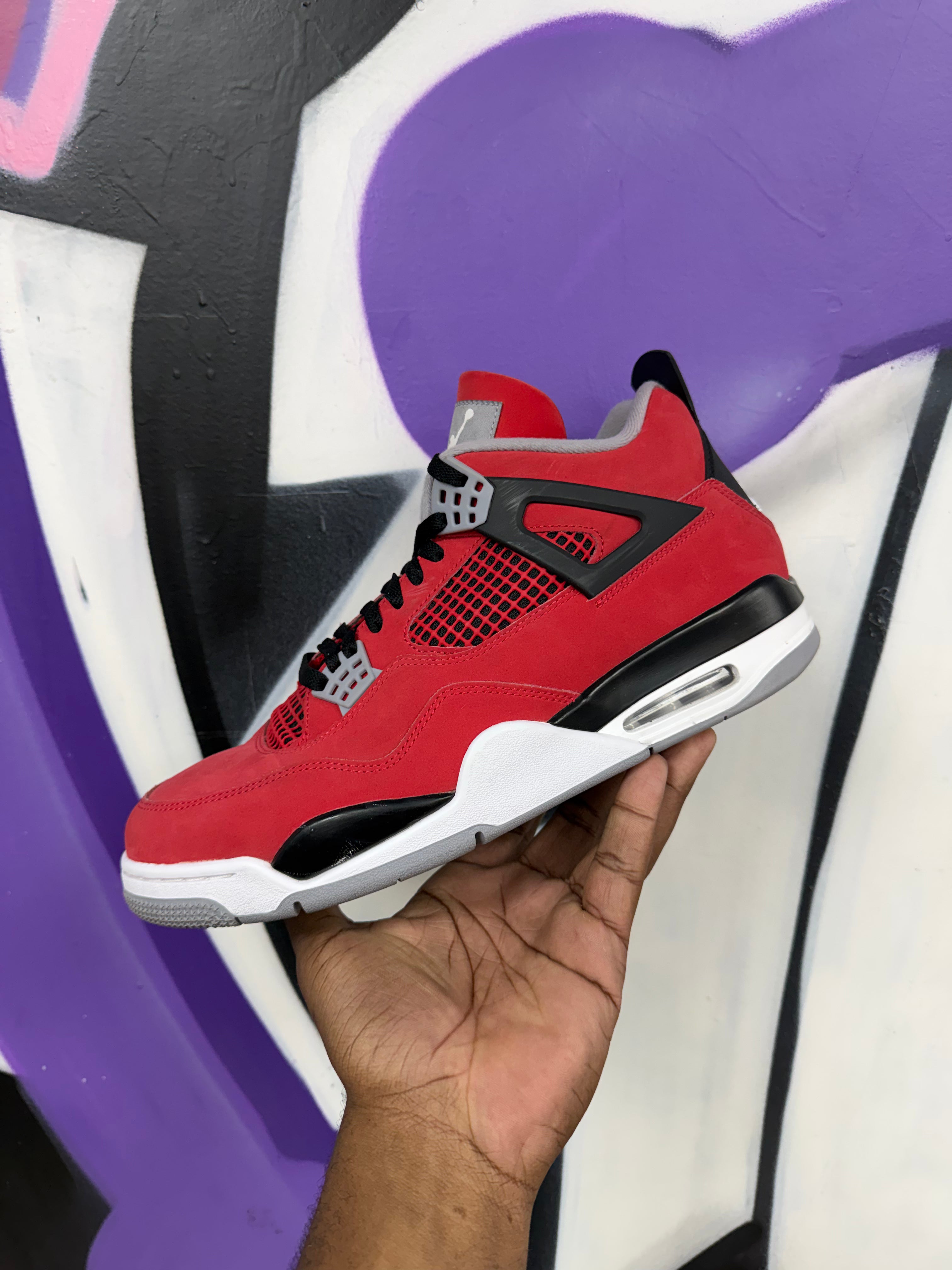 NIke Jordan 4 Toro Sneakers