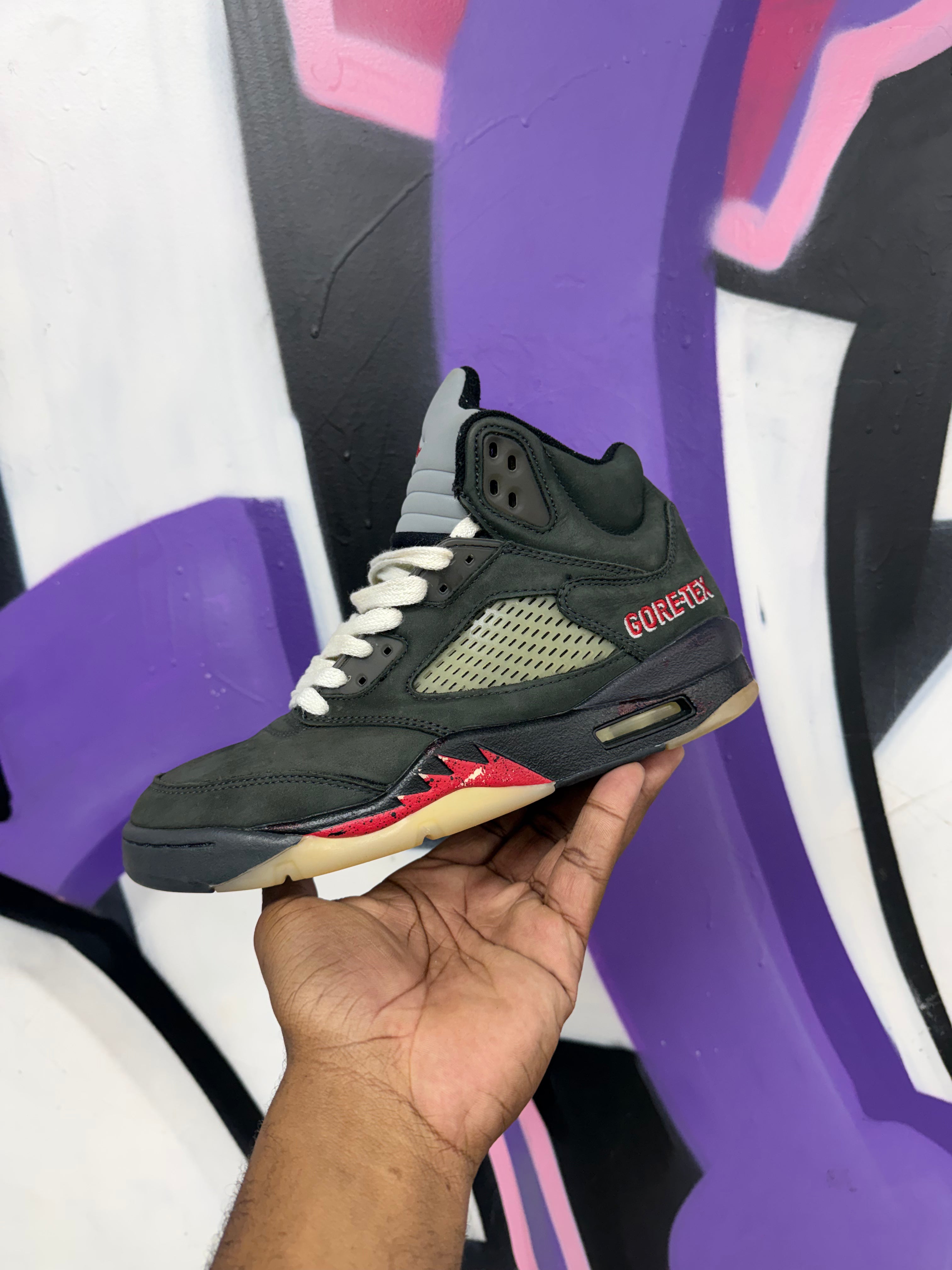 Jordan 5 Gore Tex Black Sneakers