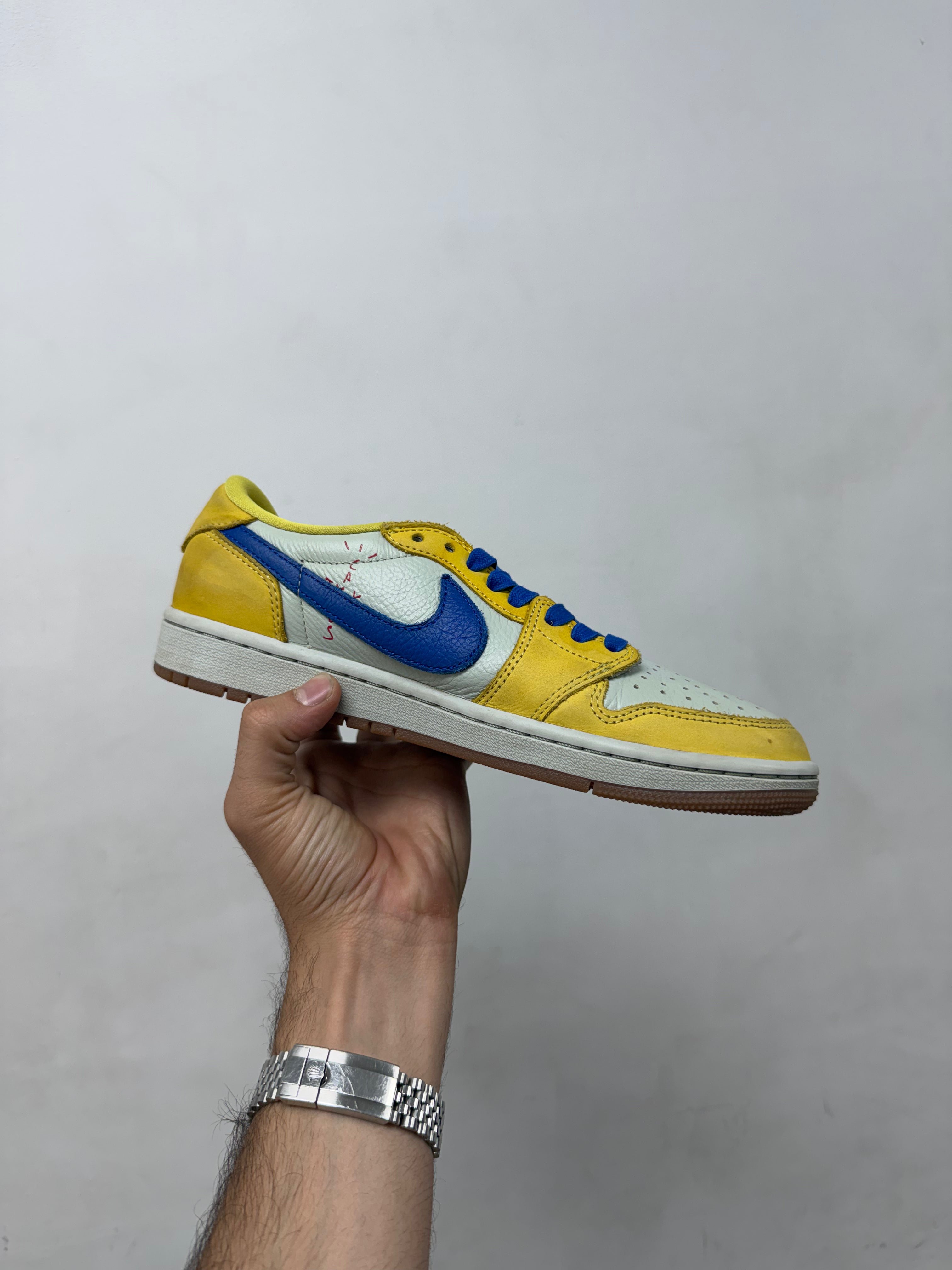 Jordan 1 Low Travis Scott Canary Sneakers