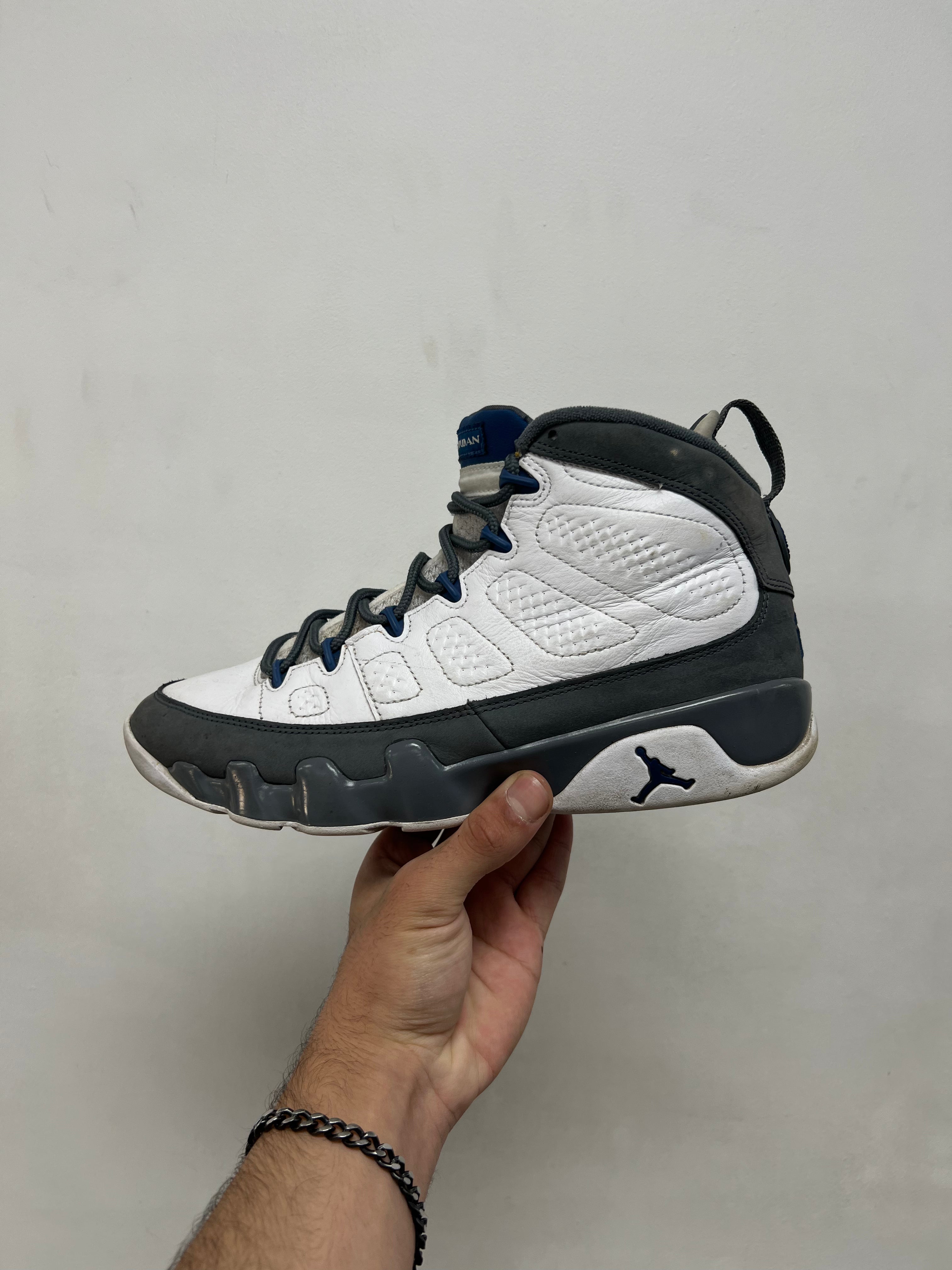 Jordan 9 Flint Wolf Grey Sneakers