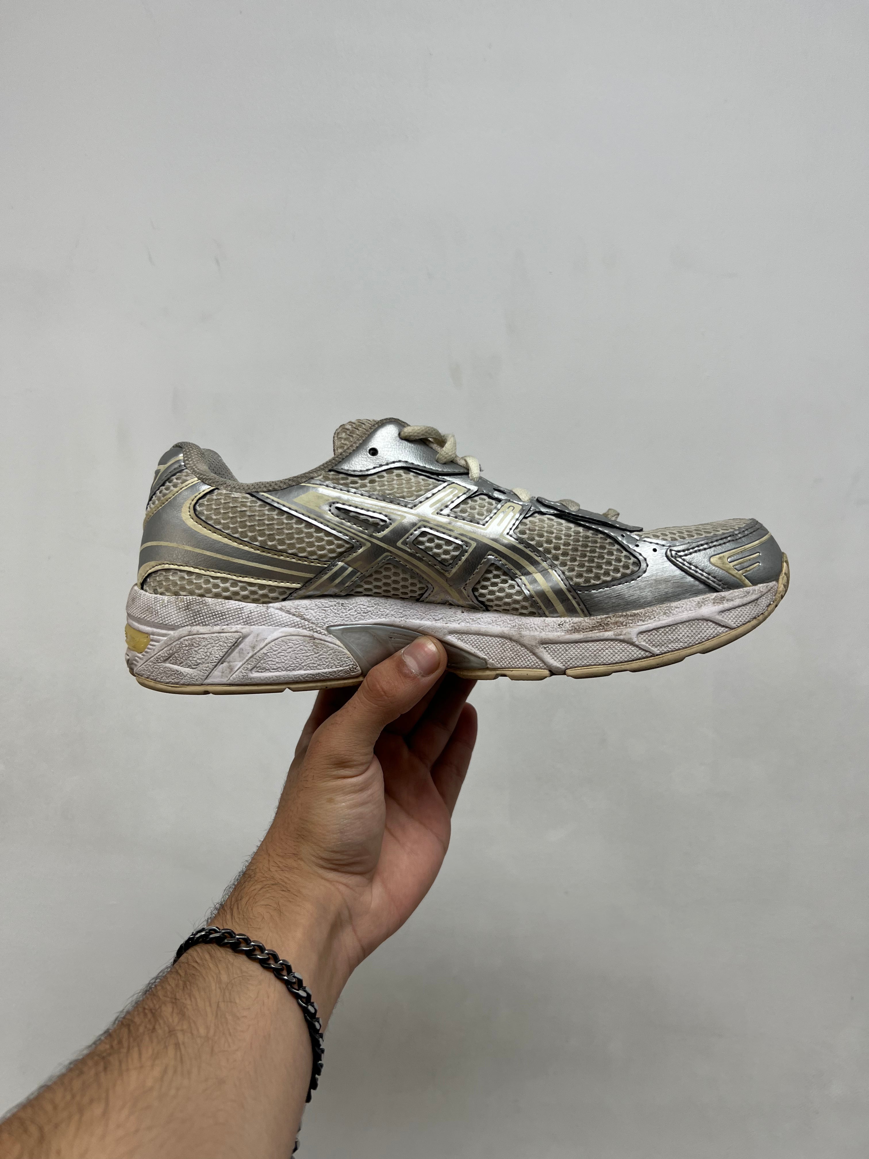 ASICS Gel-1130 Cream Sneakers