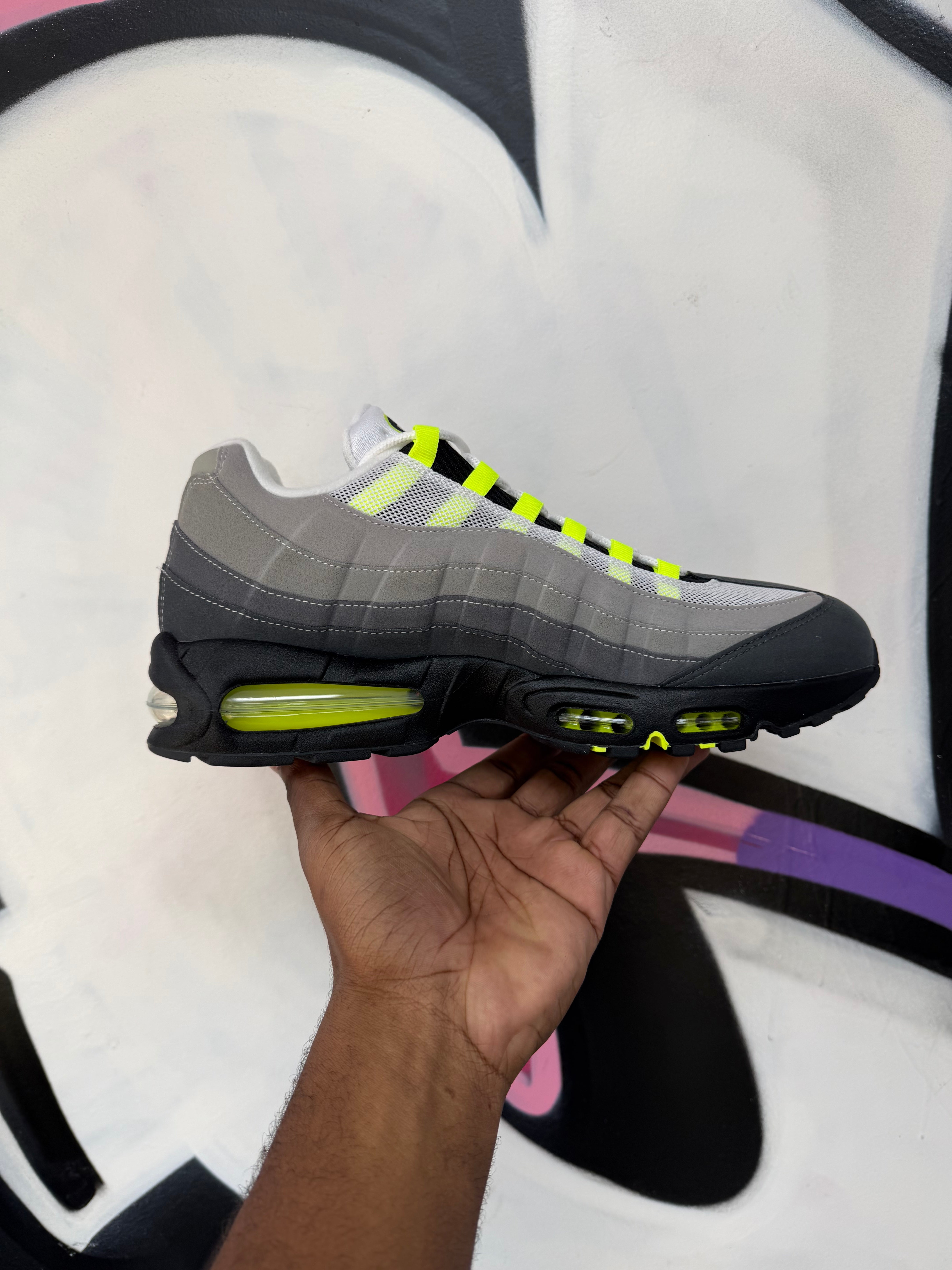 Nike AM95 Neon Sneakers