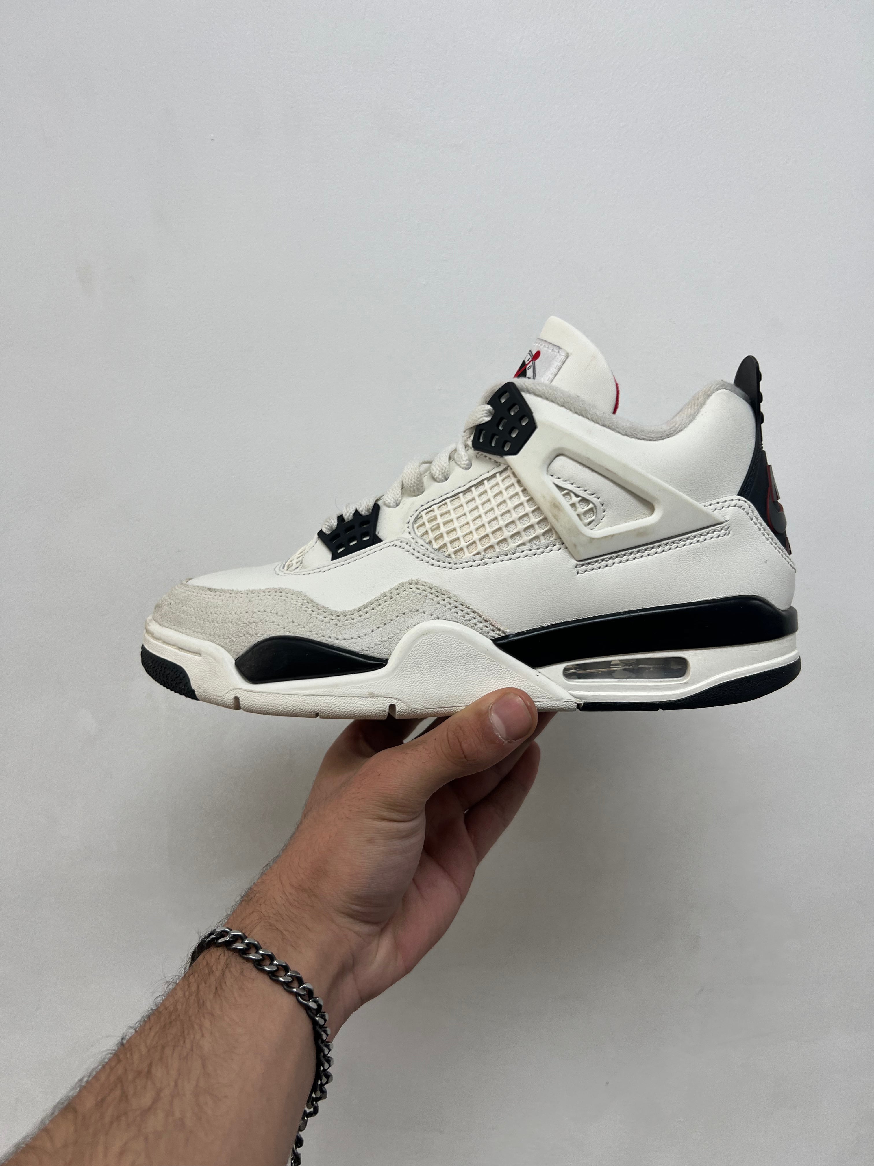 Jordan 4 Fight Club Sneakers