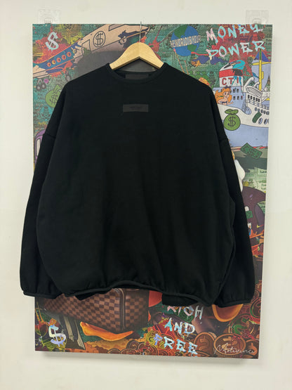 Essentials Crewneck Black Used Medium