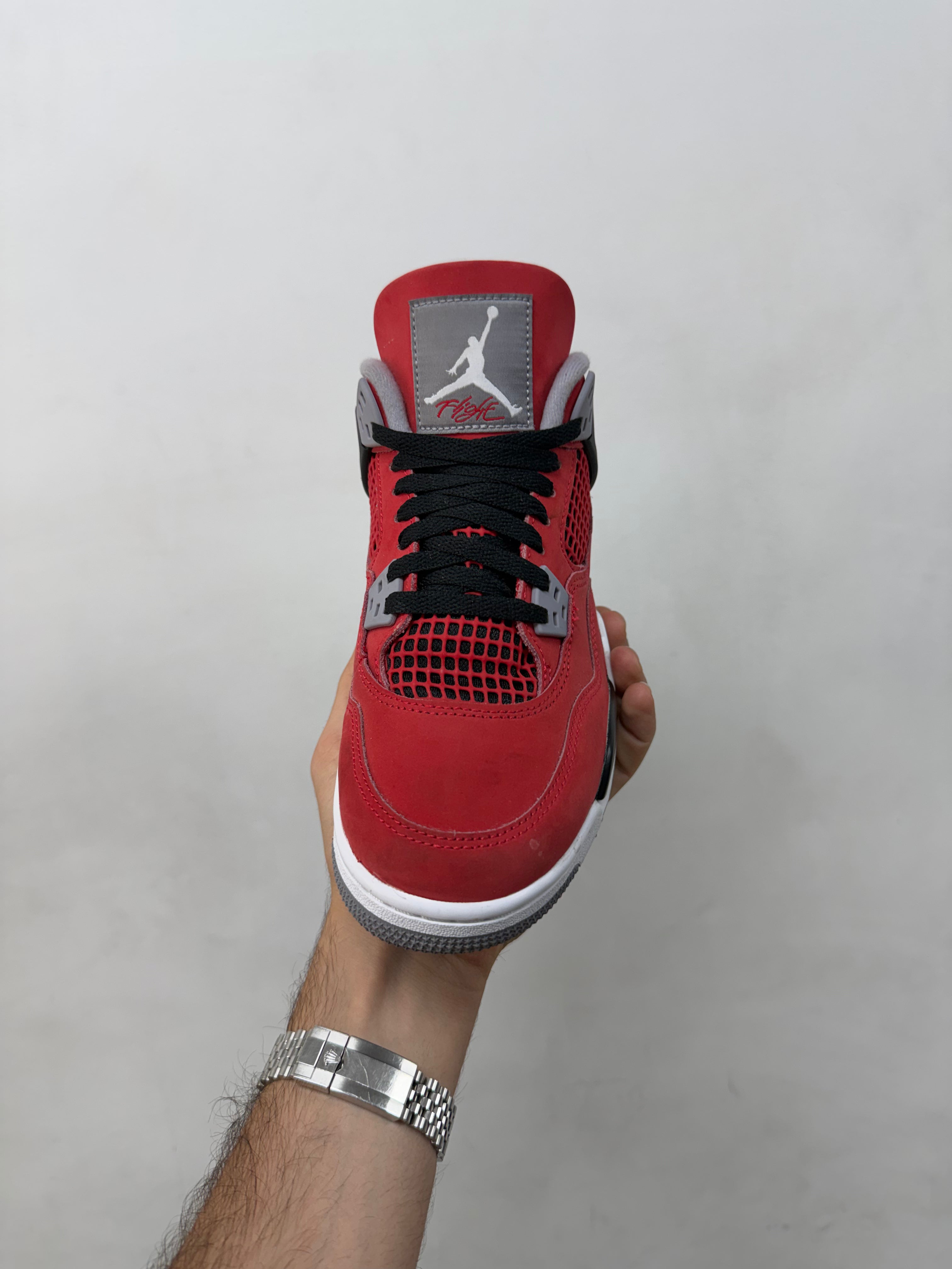 Jordan 4 Toro Sneakers