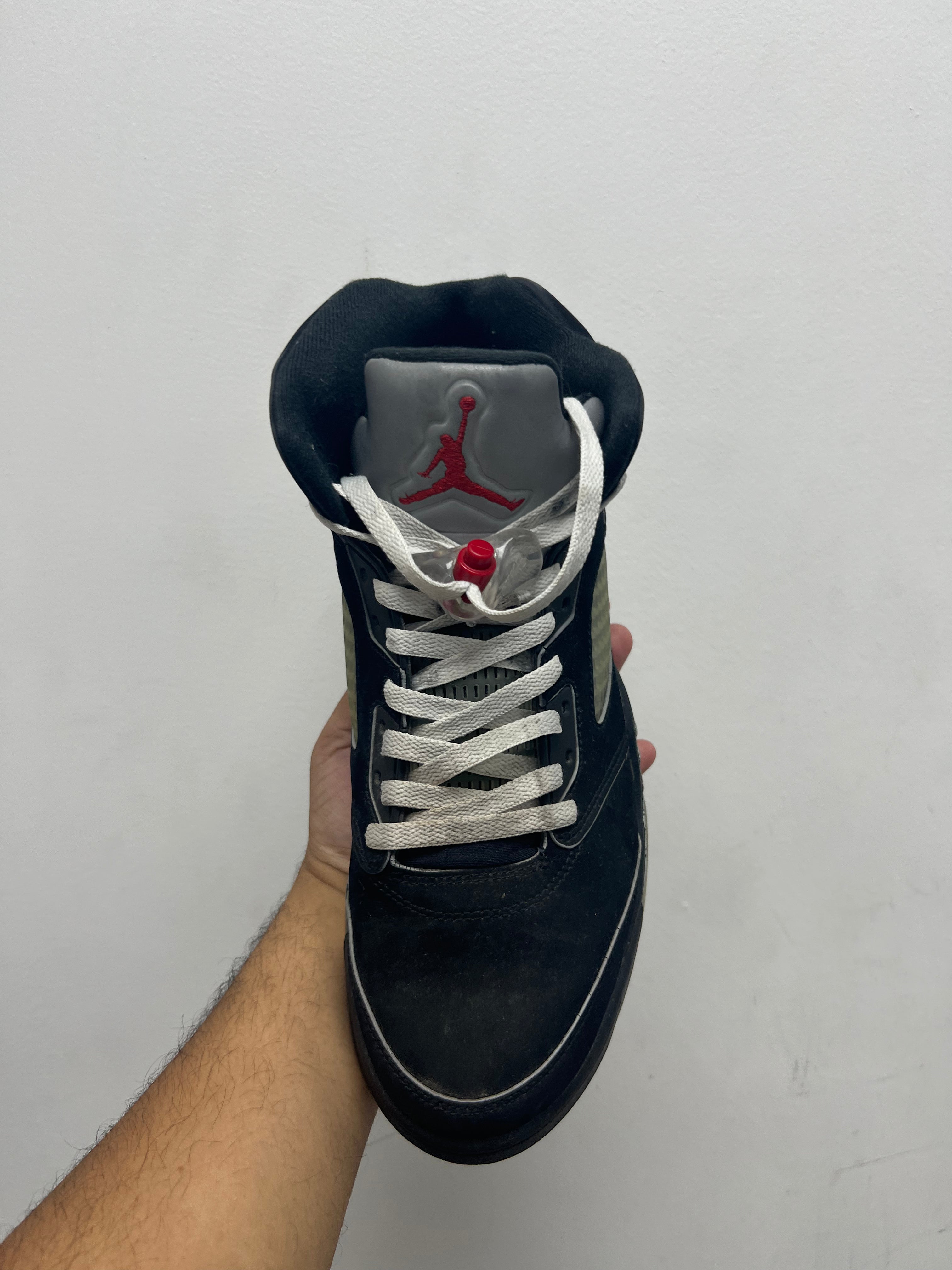 Jordan 5 Black Metallic (Flawed) Sneakers