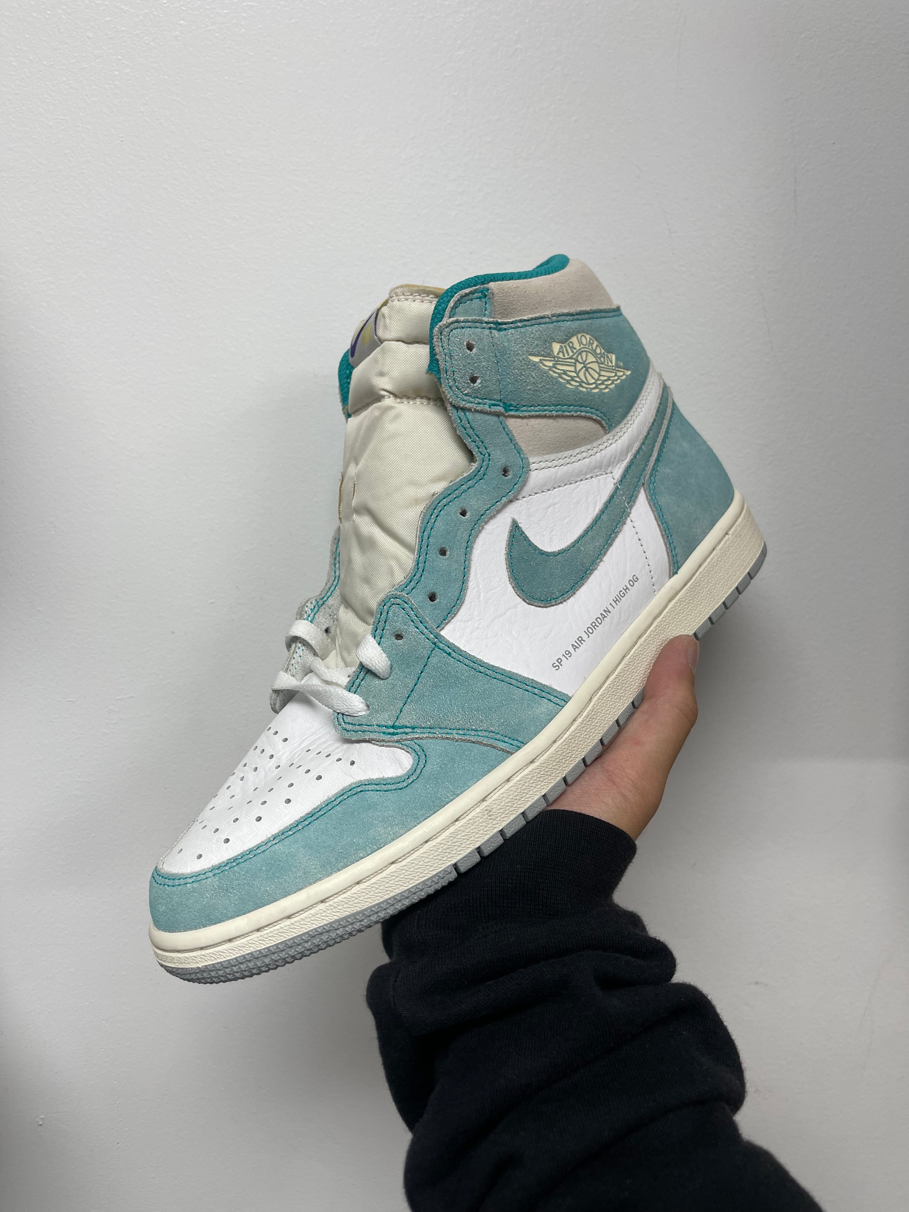 Jordan 1 High Turbo Green Sneakers
