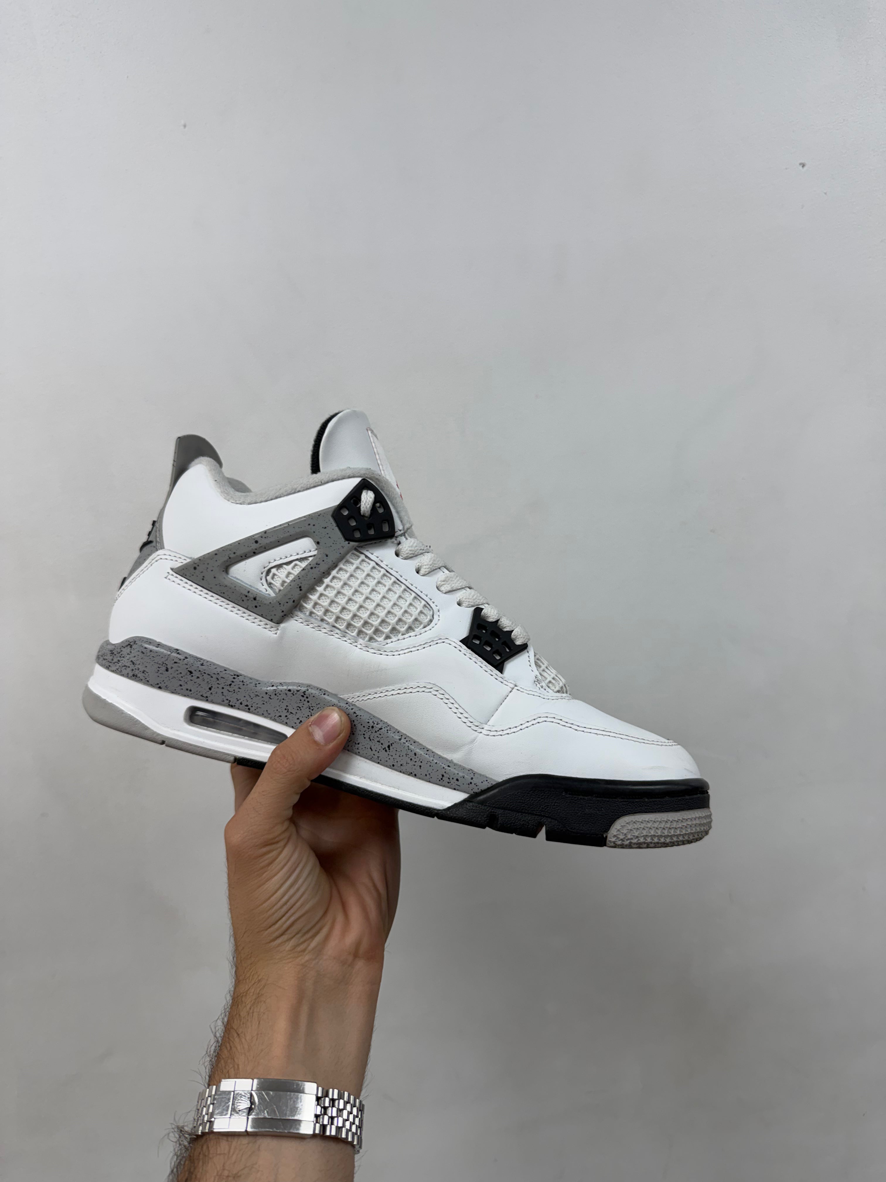 Jordan 4 White Cement Sneakers