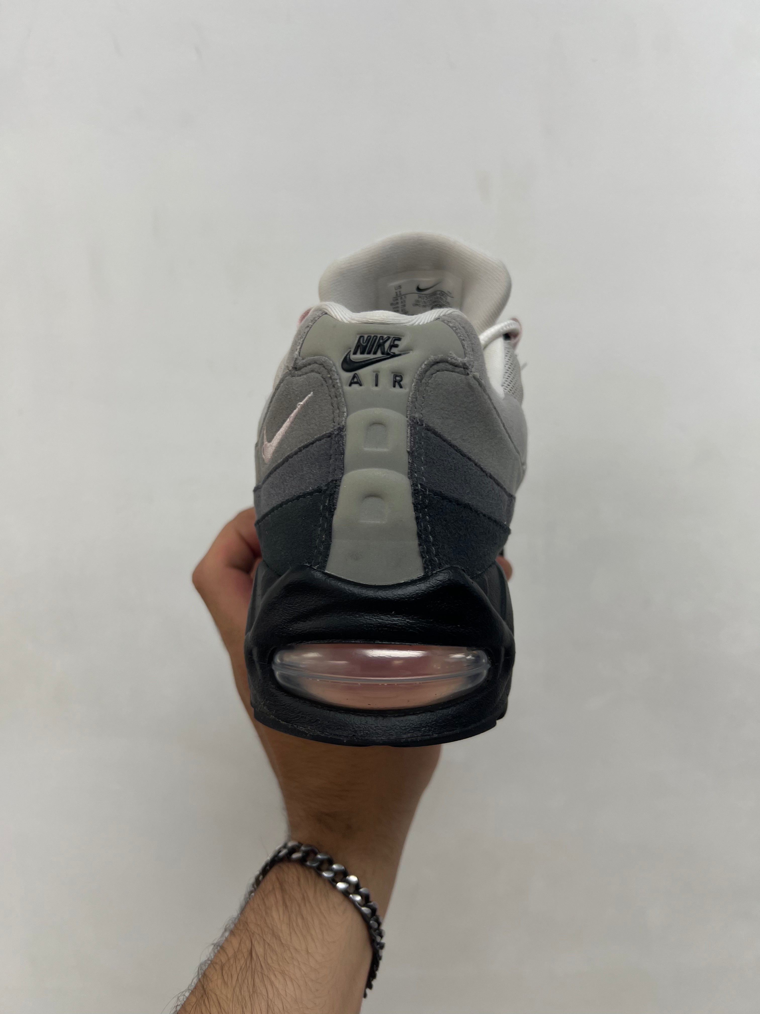 Nike AM95 Soft Pink Sneakers