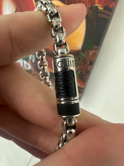 LV Chain Bracelet Used OS N/A