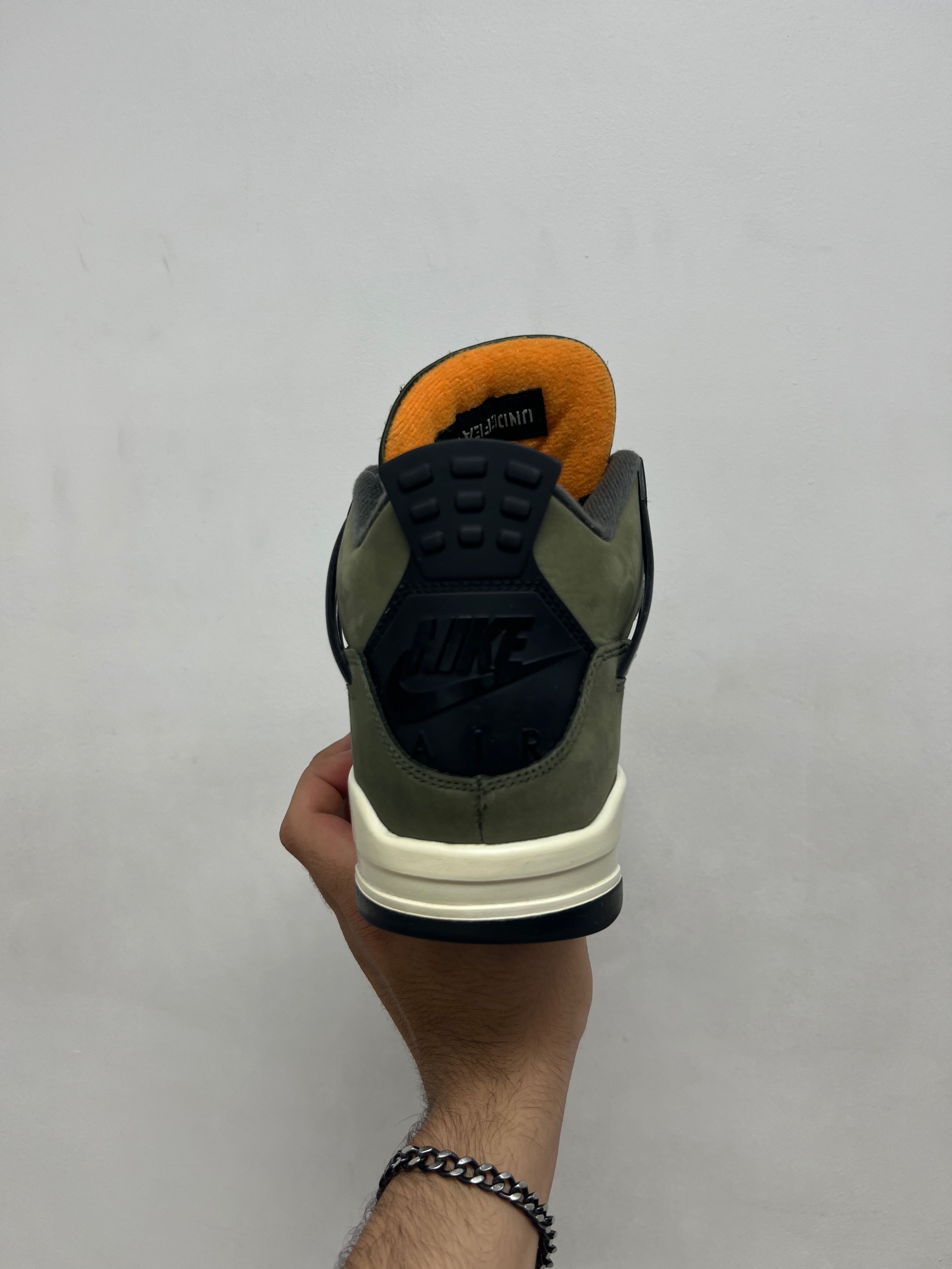 Jordan 4 Undefeated Sneakers
