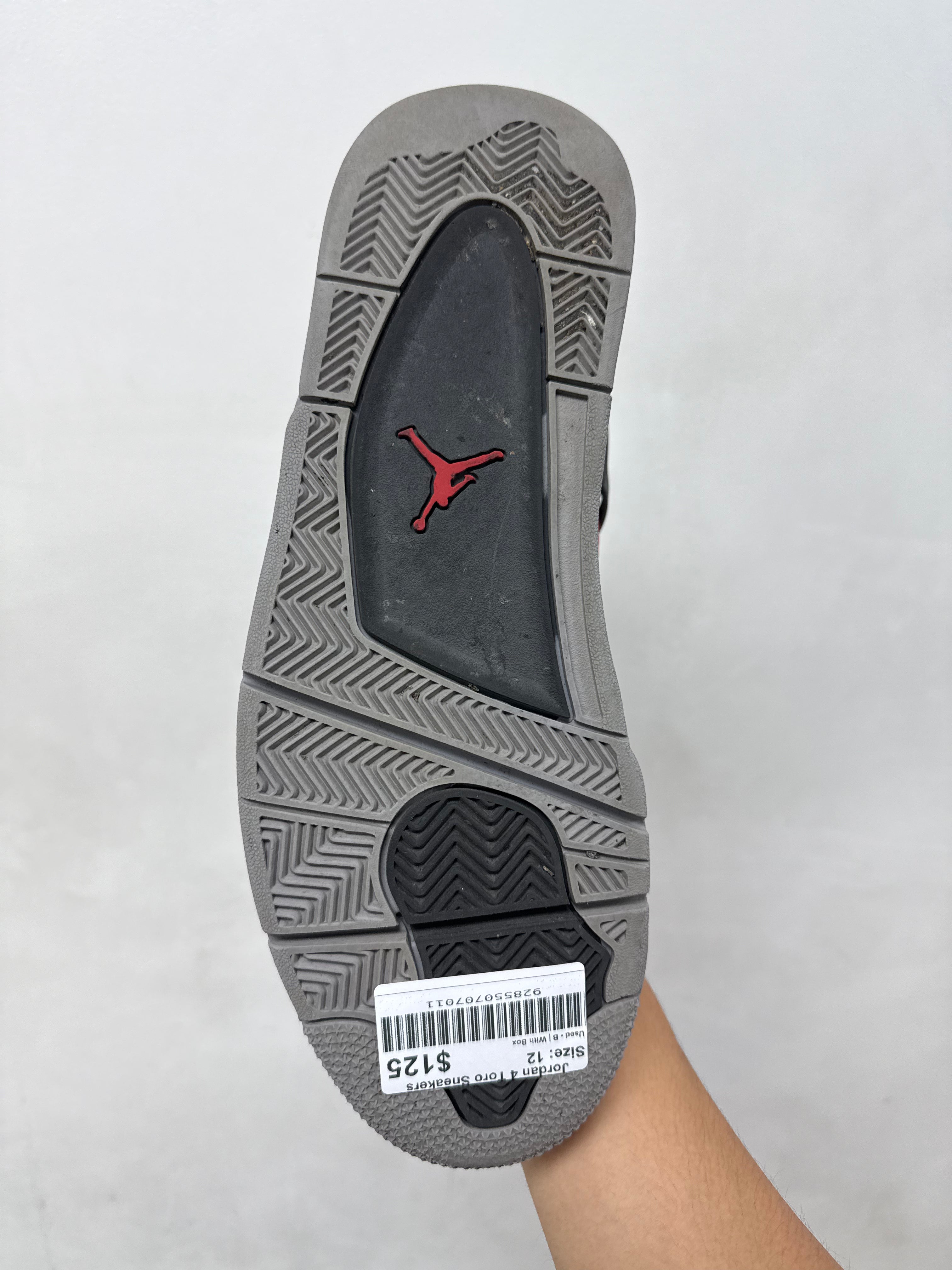 Jordan 4 Toro Sneakers