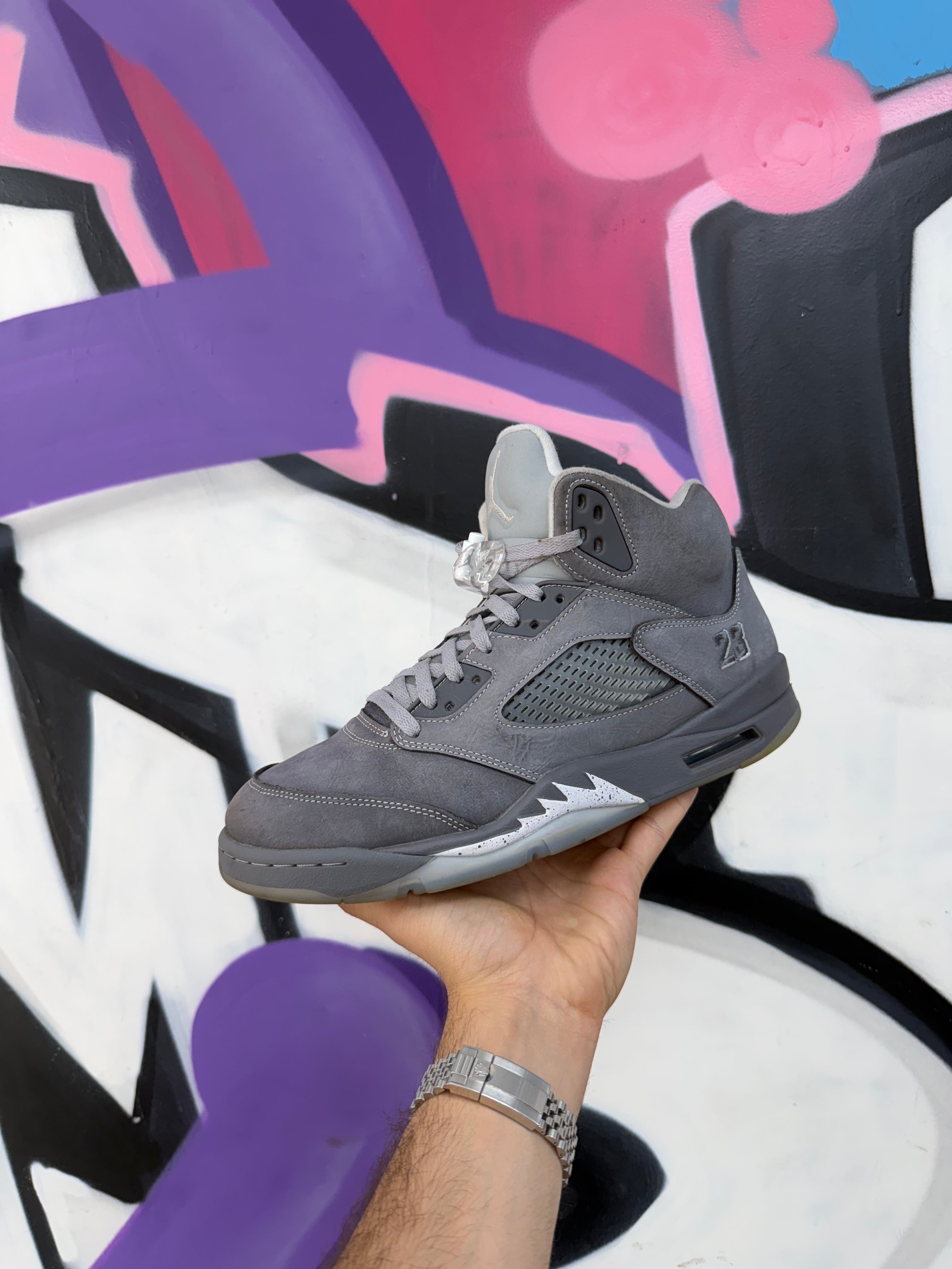 Jordan 5 Wolf Grey Sneakers