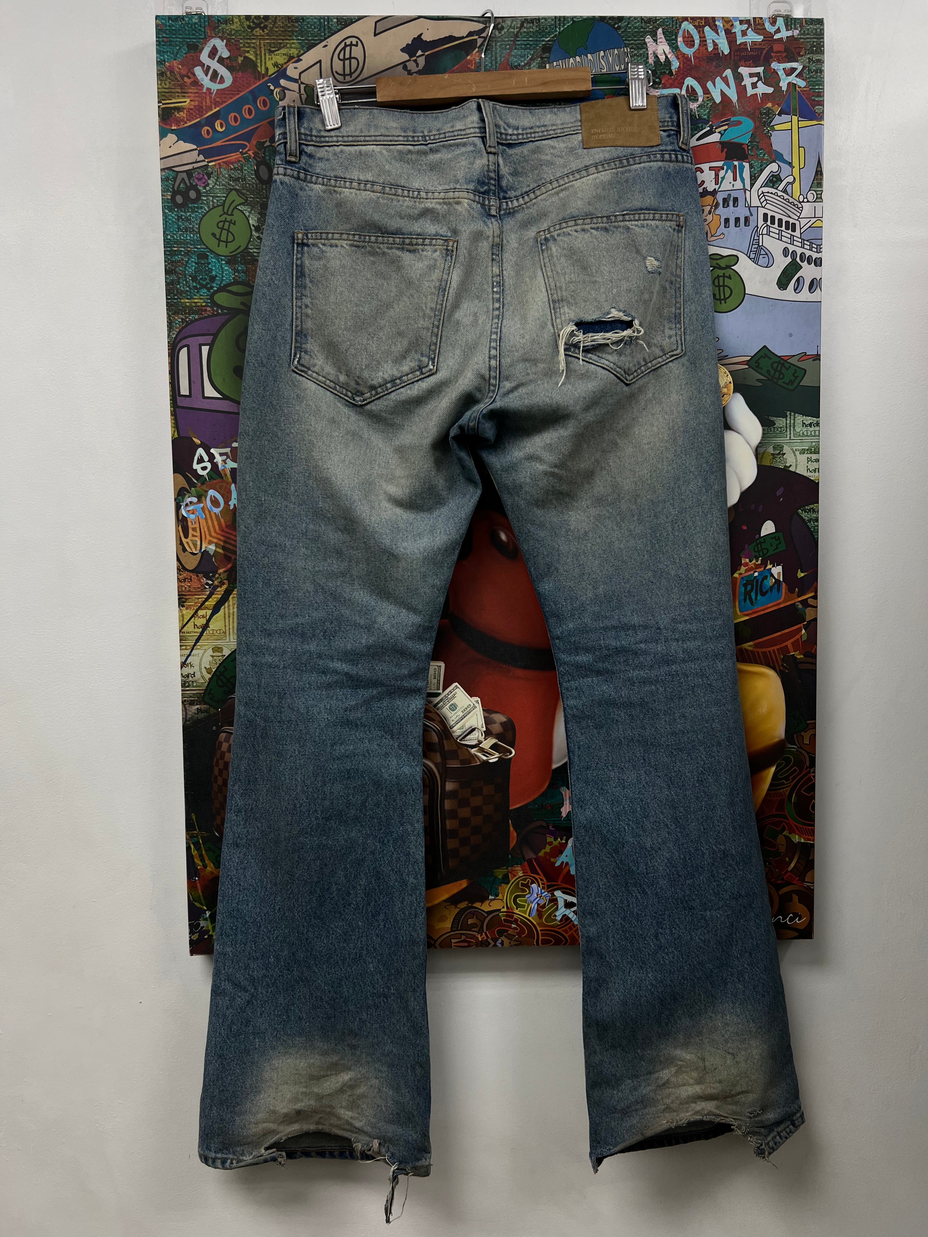 ENFANTS RICHES DÉPRIMÉS Distressed Knee Slit Flared Jeans