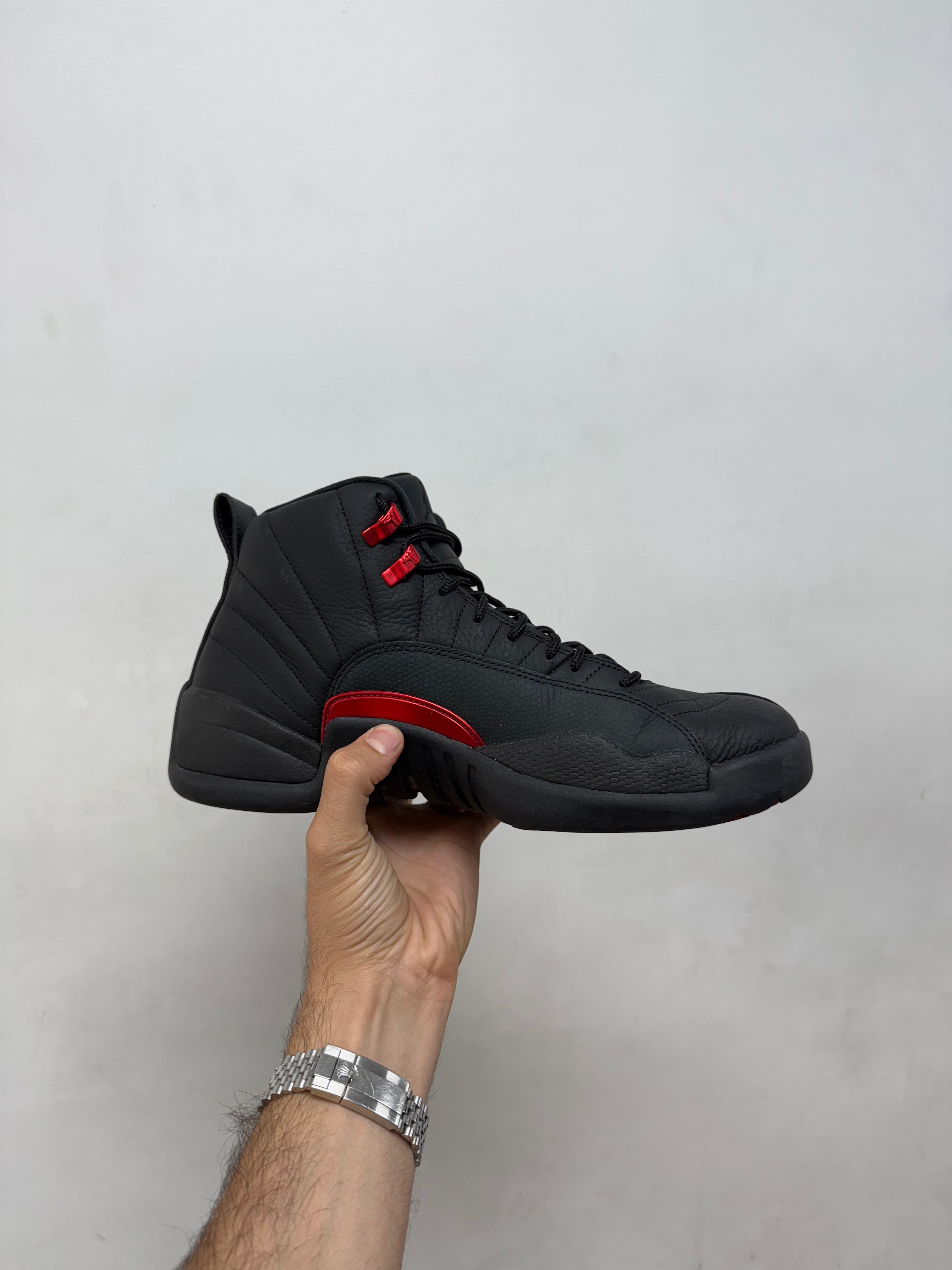 Jordan 12 Bloodline Sneakers