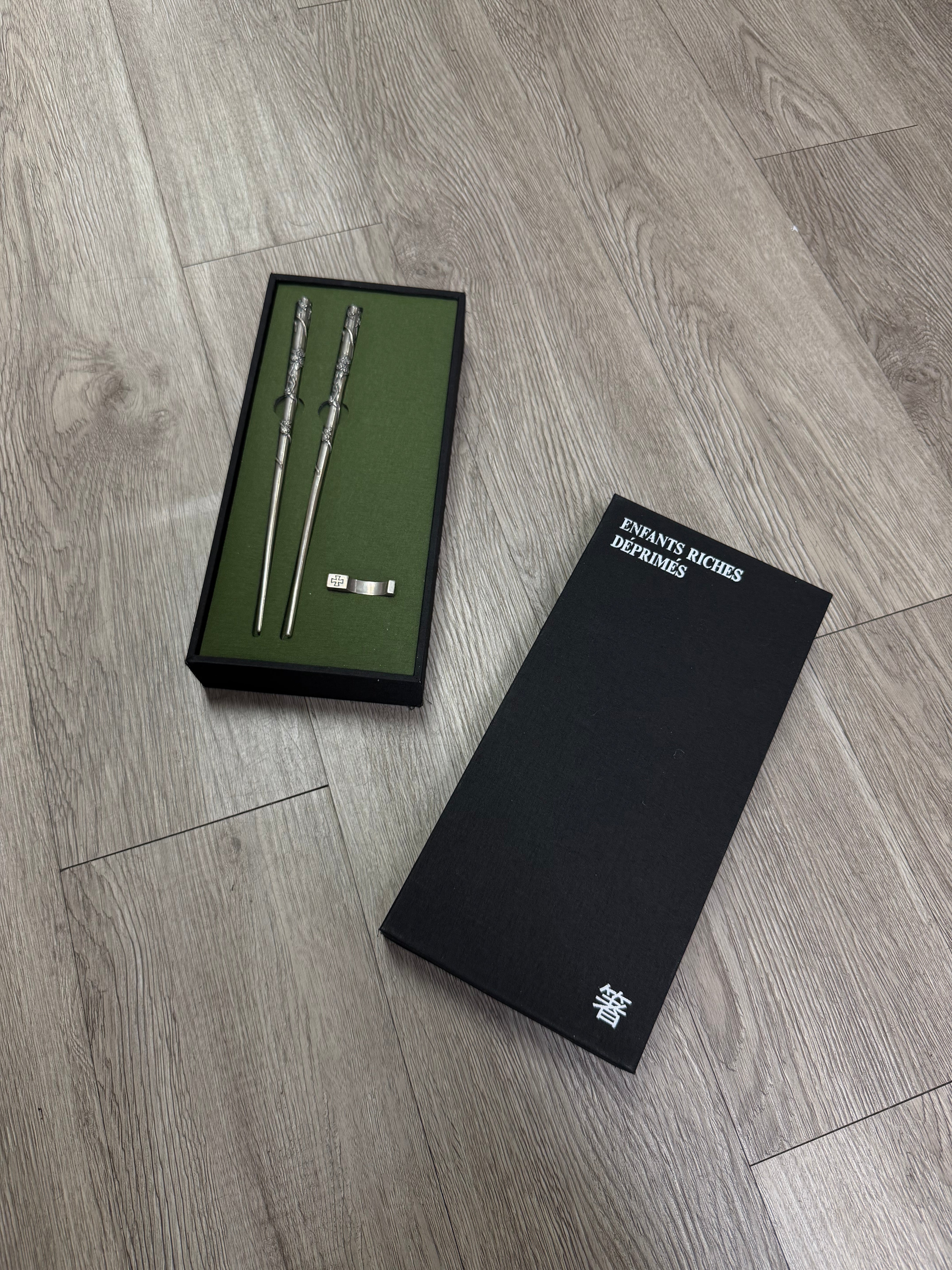 ENFANTS RICHES DÉPRIMÉS Silver Chopsticks Accessories