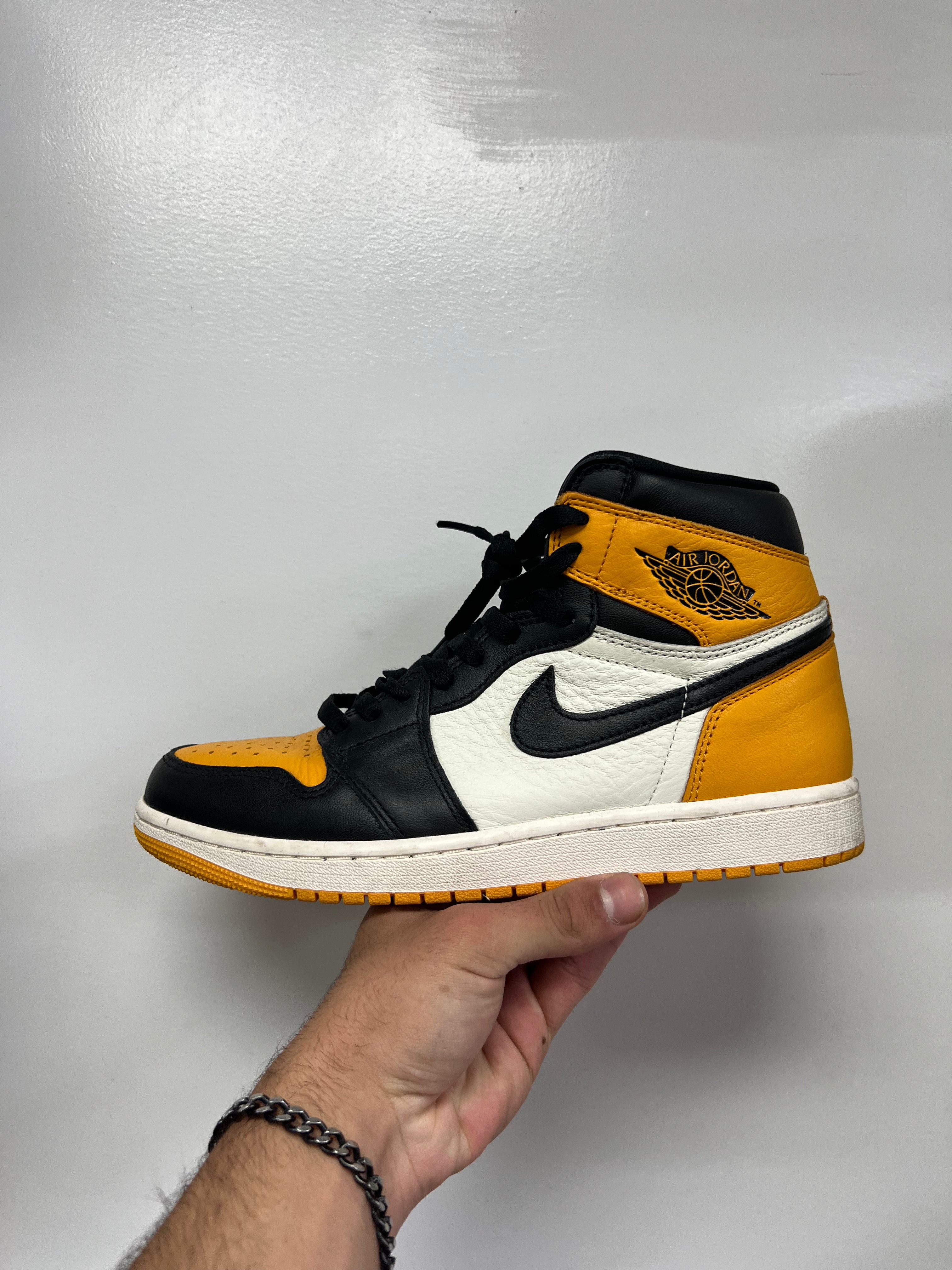 Jordan 1 Taxi Sneakers