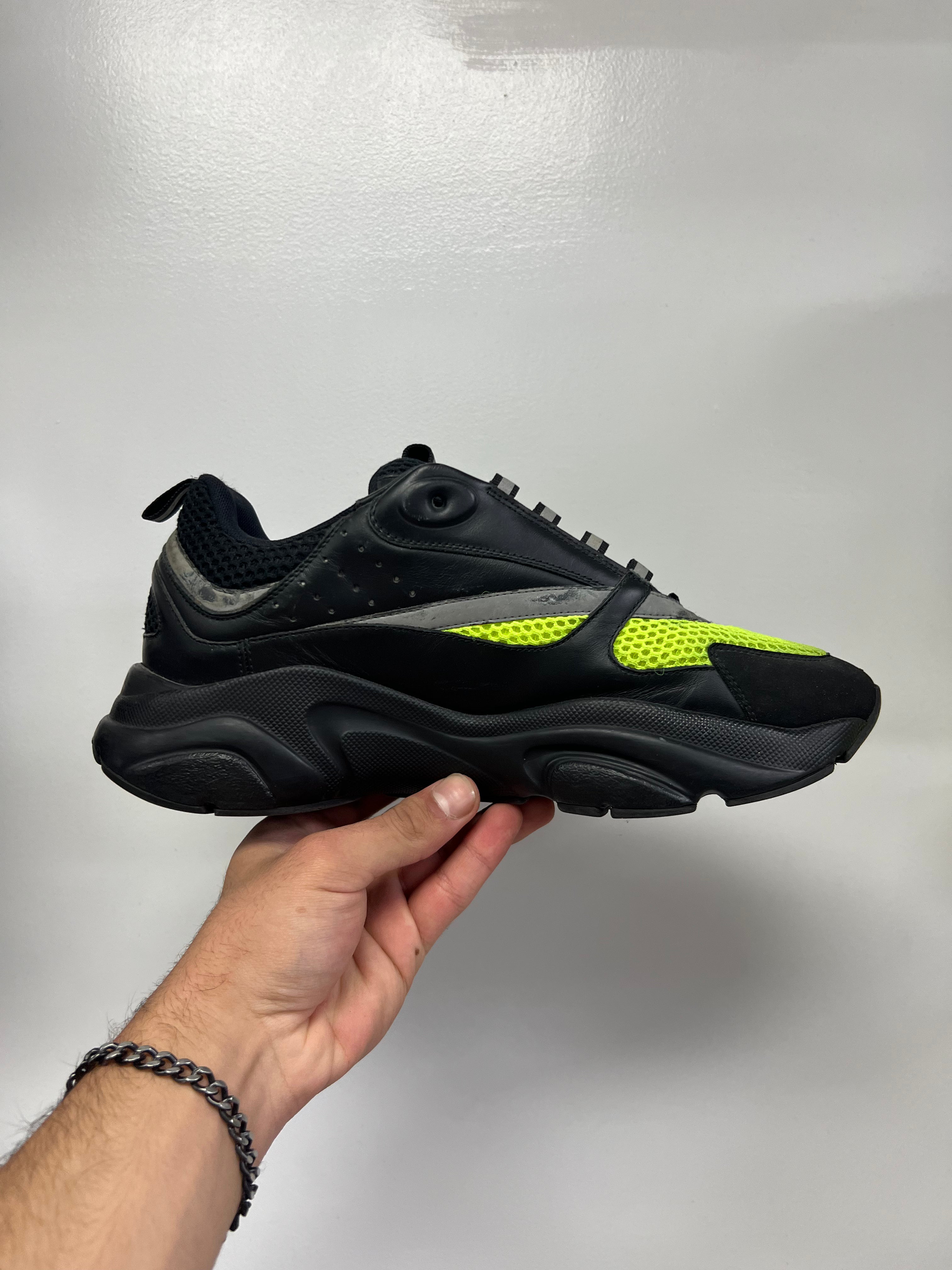 Dior B22 Black Lime 42 (US 9) No Box Used