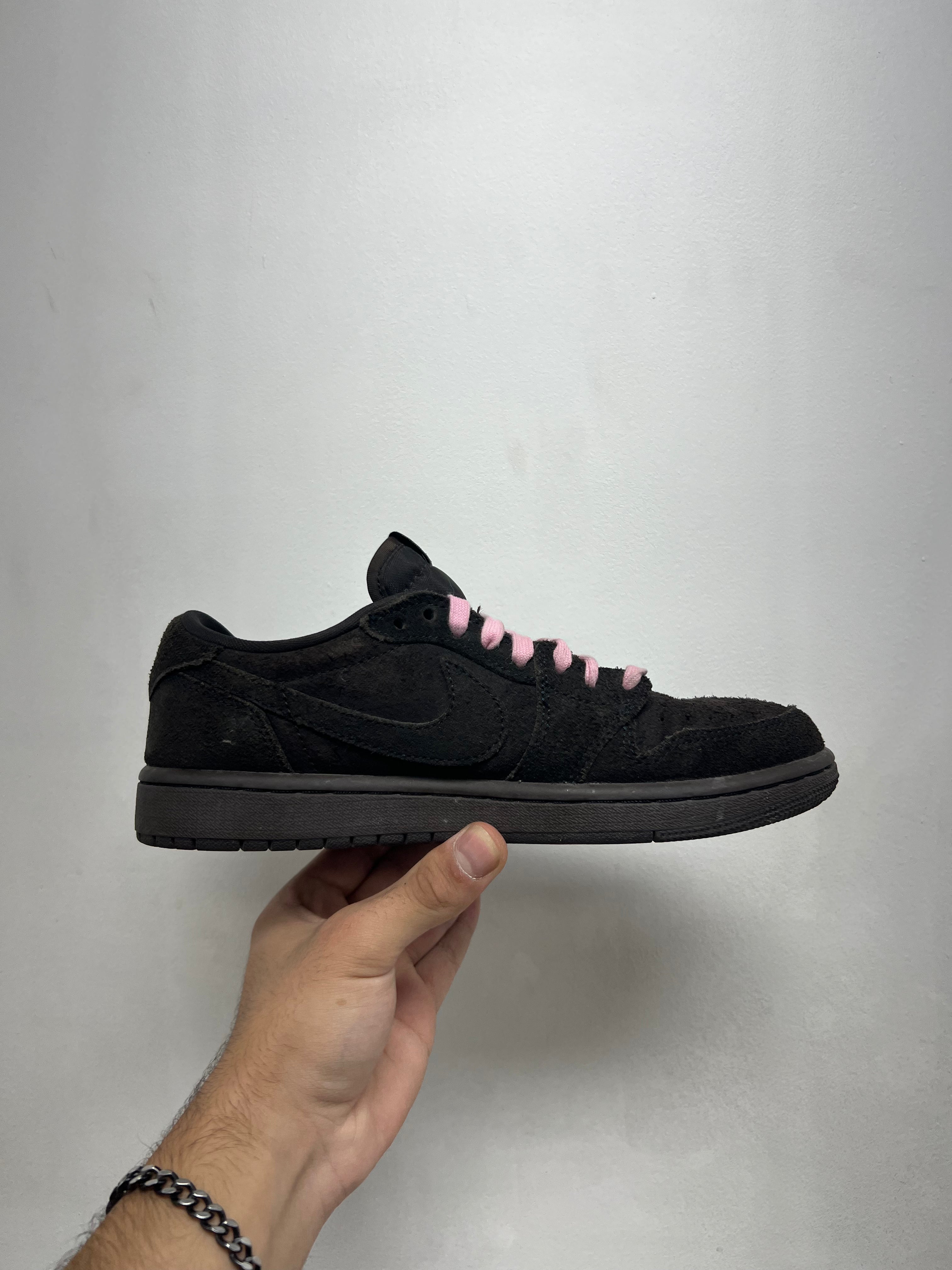 Jordan 1 Low Travis Scott Brown Velvet Sneakers