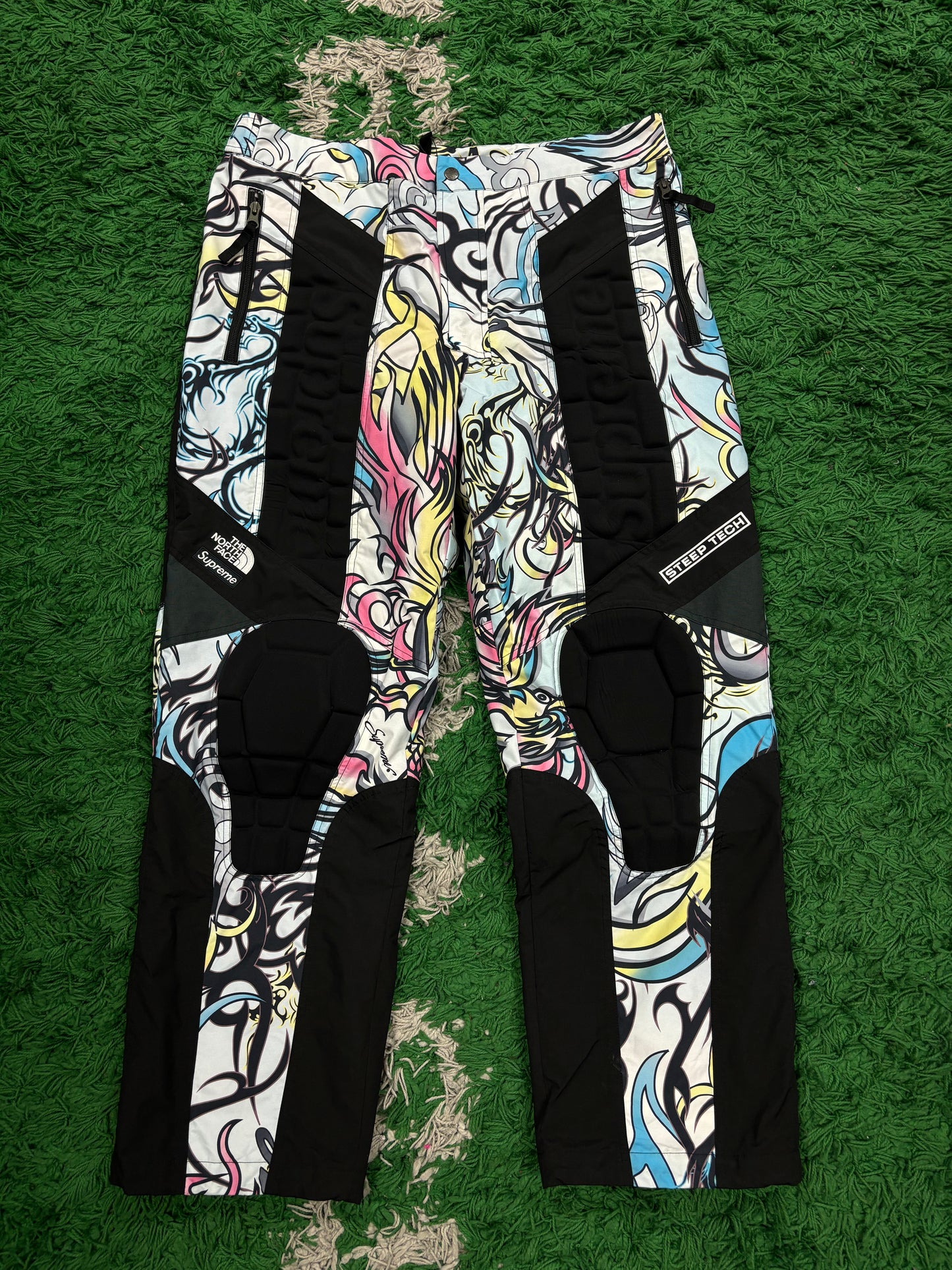 Supreme x TNF Pants Black Multi Large Used