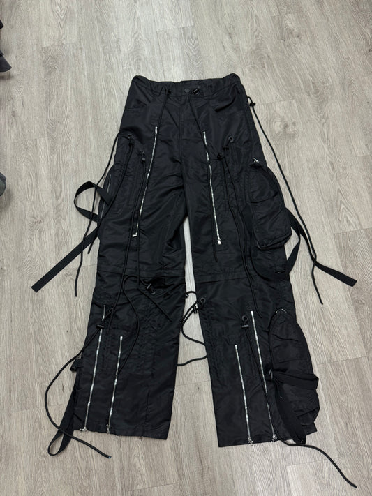 WDW Black Cargo Pants  New 32 With Tags